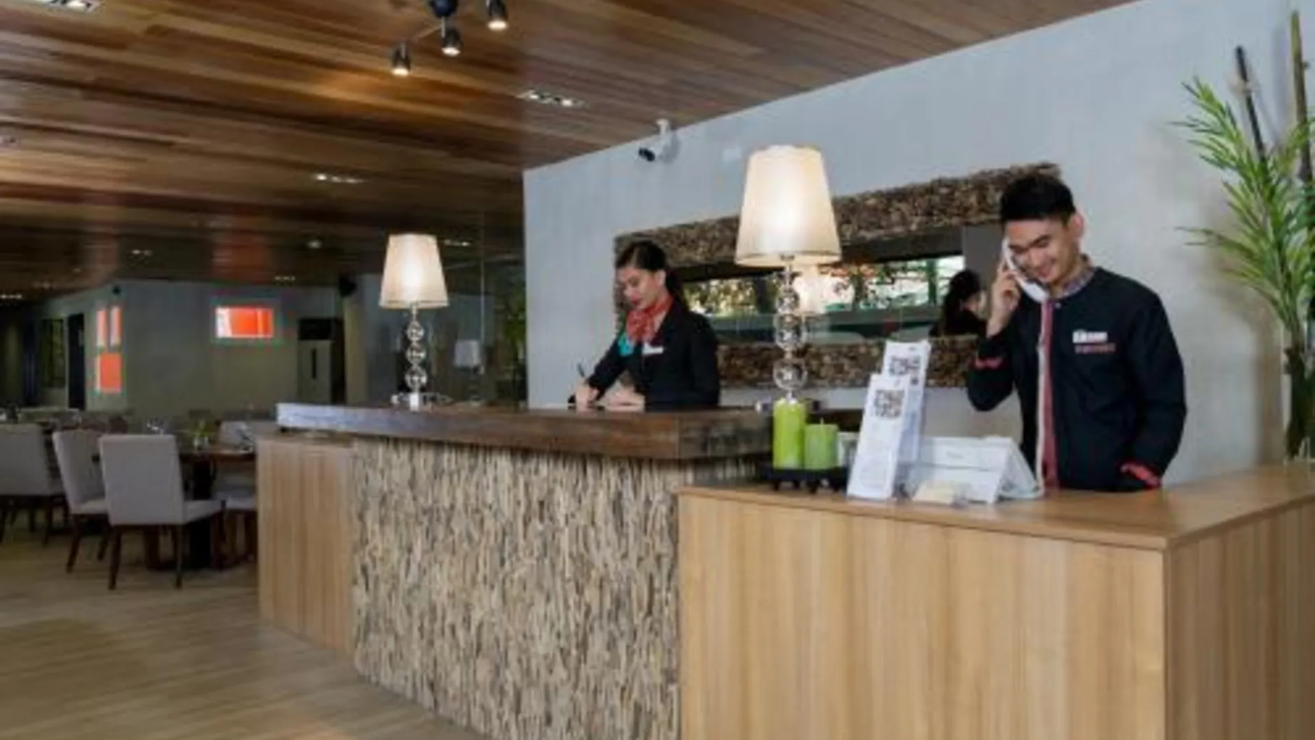 세부 세부 언클 톰스 캐빈 호텔 파워드 바이 코코텔 3성급 호텔 수영장