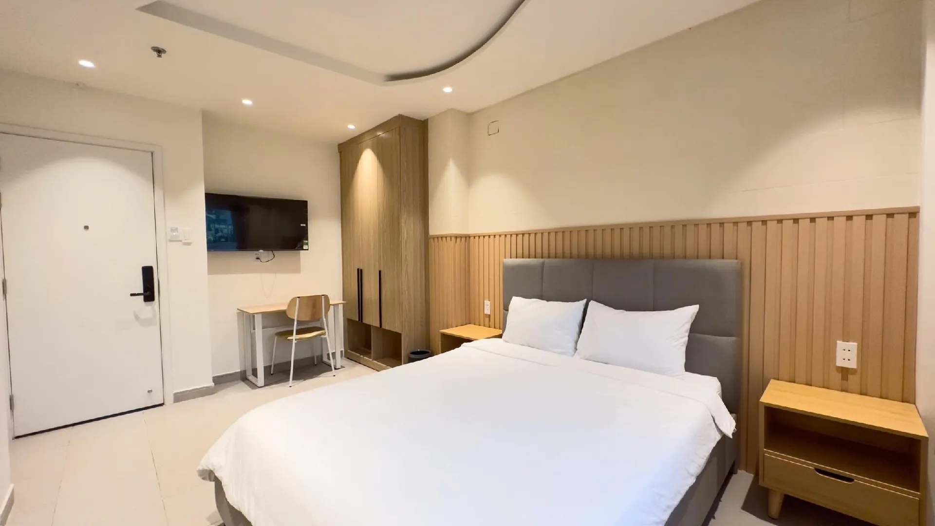 호치민 원더레인 호텔 앤 코리빙 2성급 호텔 스위트룸