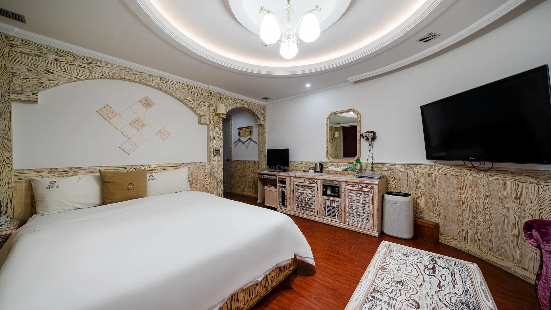 대전 대전 유성 파라곤호텔(pc텔) 1성급 호텔 스위트룸