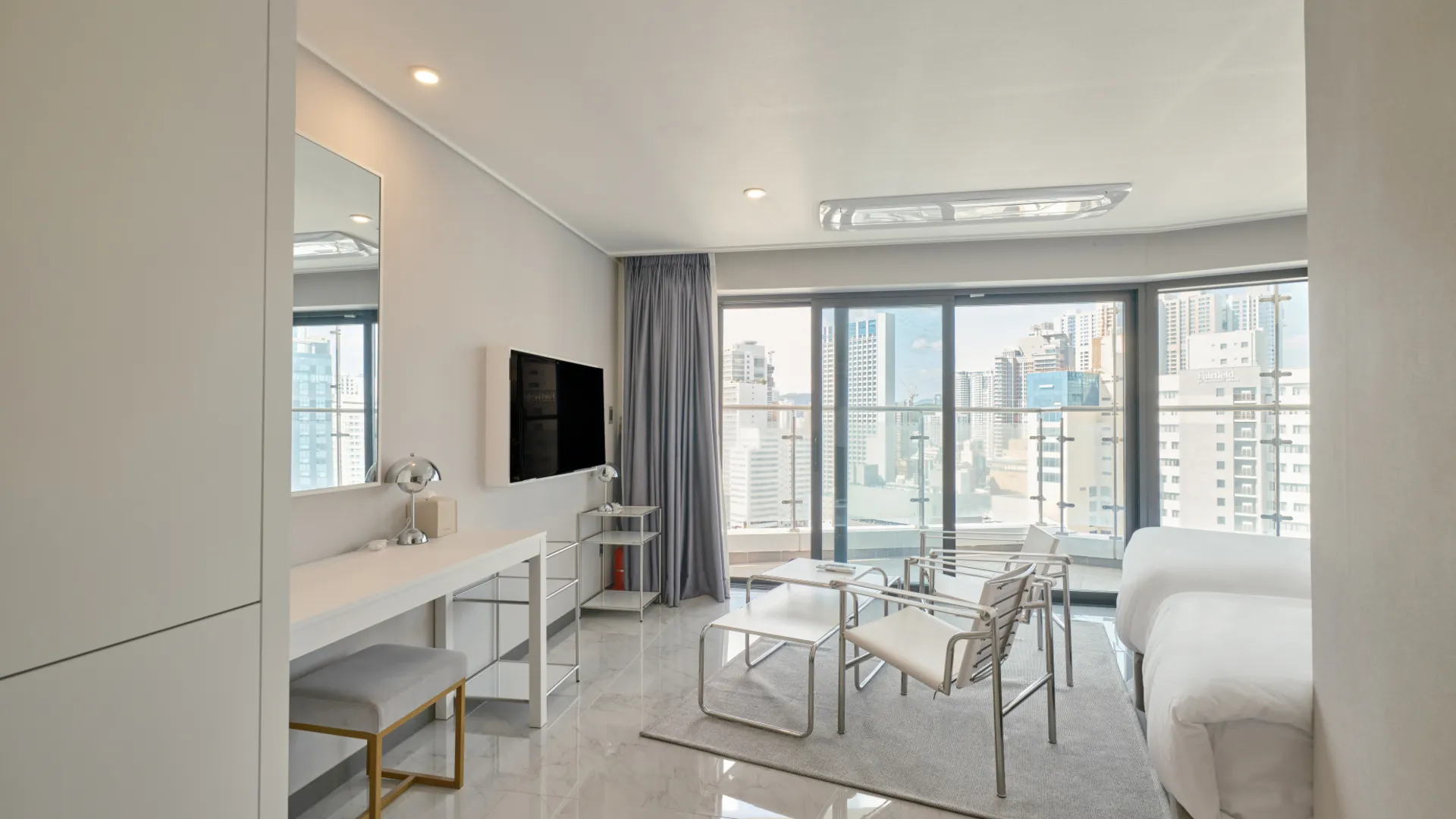 부산 와이컬렉션 해운대비치 4성급 호텔 외관