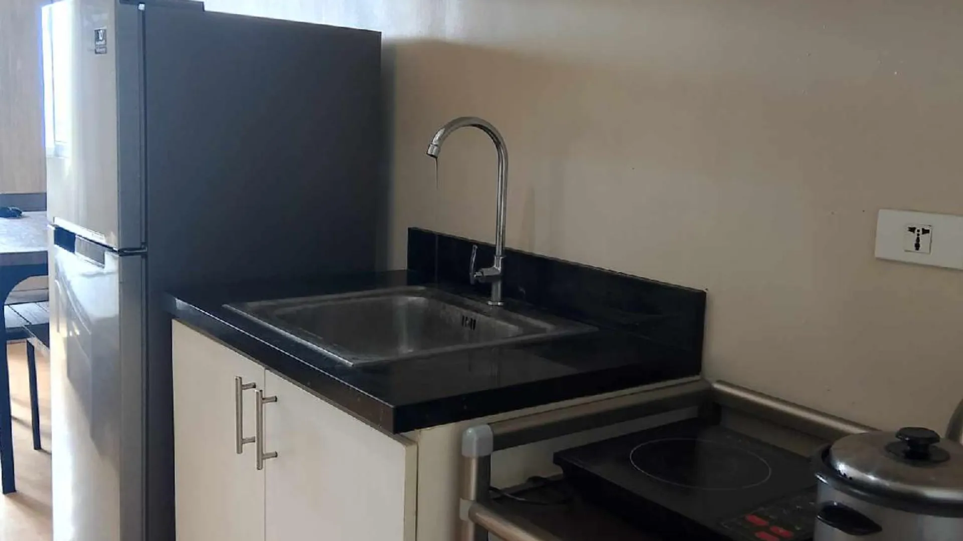 세부 마볼로의 아파트먼트 (m², 침실 1개, 프라이빗 욕실 1개) 2성급 싱글룸 로비