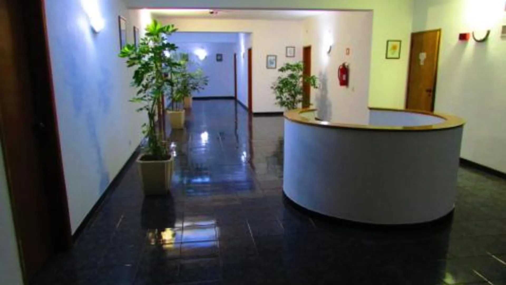 알모도바 ATCamoes 3성급 호텔 외관