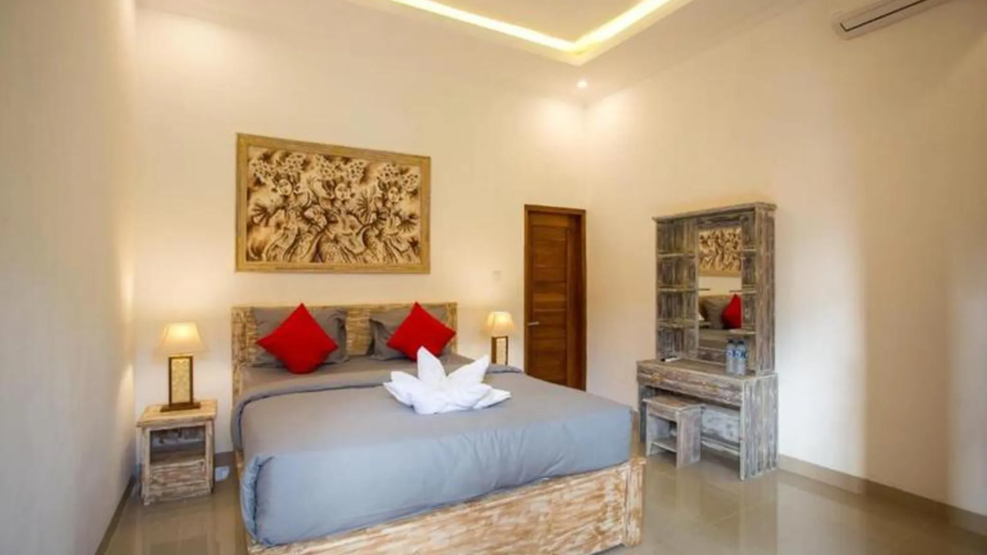 발리 Seven Angels Villa and Hostel 2성급 호텔 스위트룸