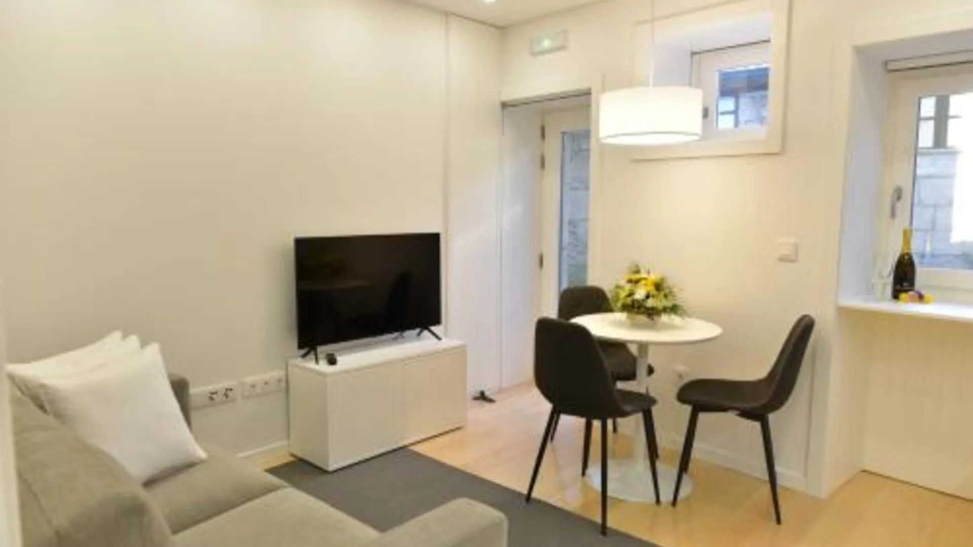 라메고 The Castle House 3성급 게스트하우스 스위트룸