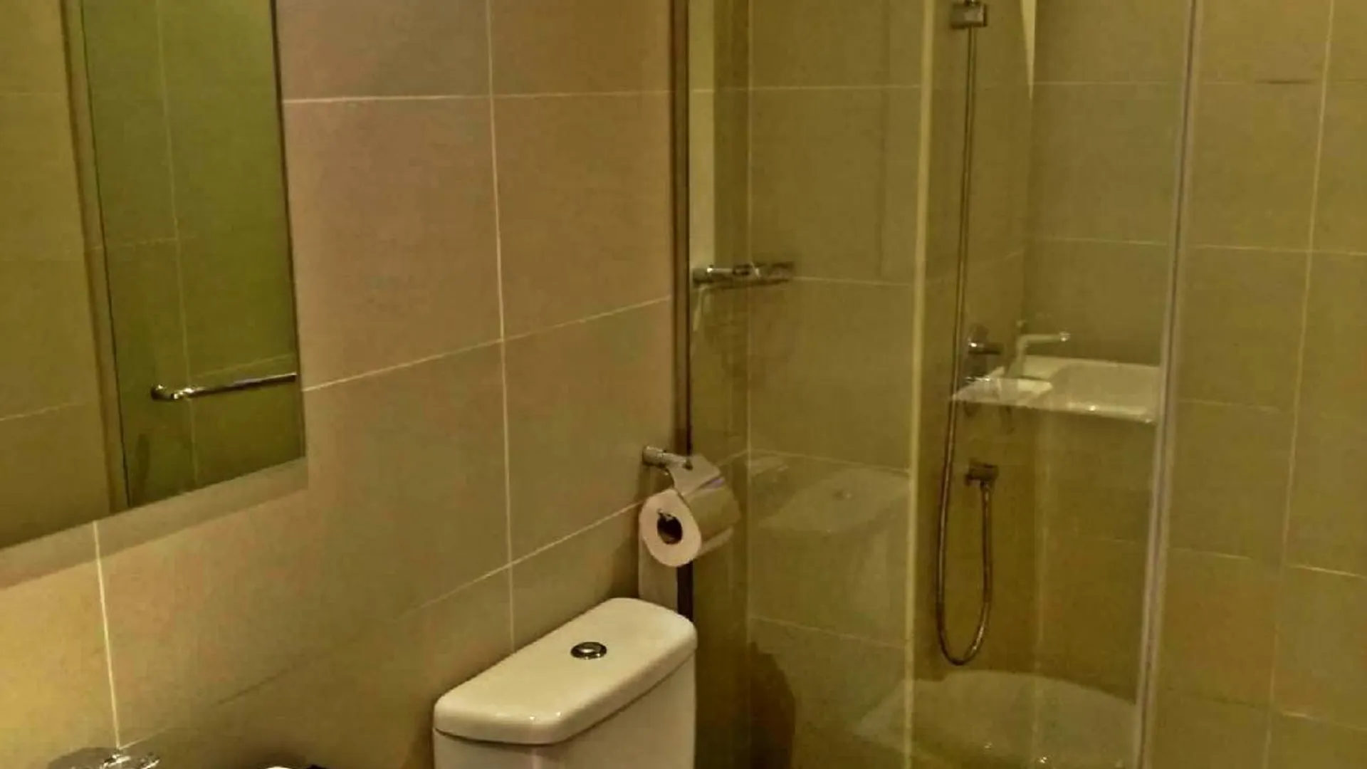 말라카 말라카 시내의 아파트먼트 (98m², 침실 2개, 프라이빗 욕실 2개) 3성급 싱글룸 스위트룸