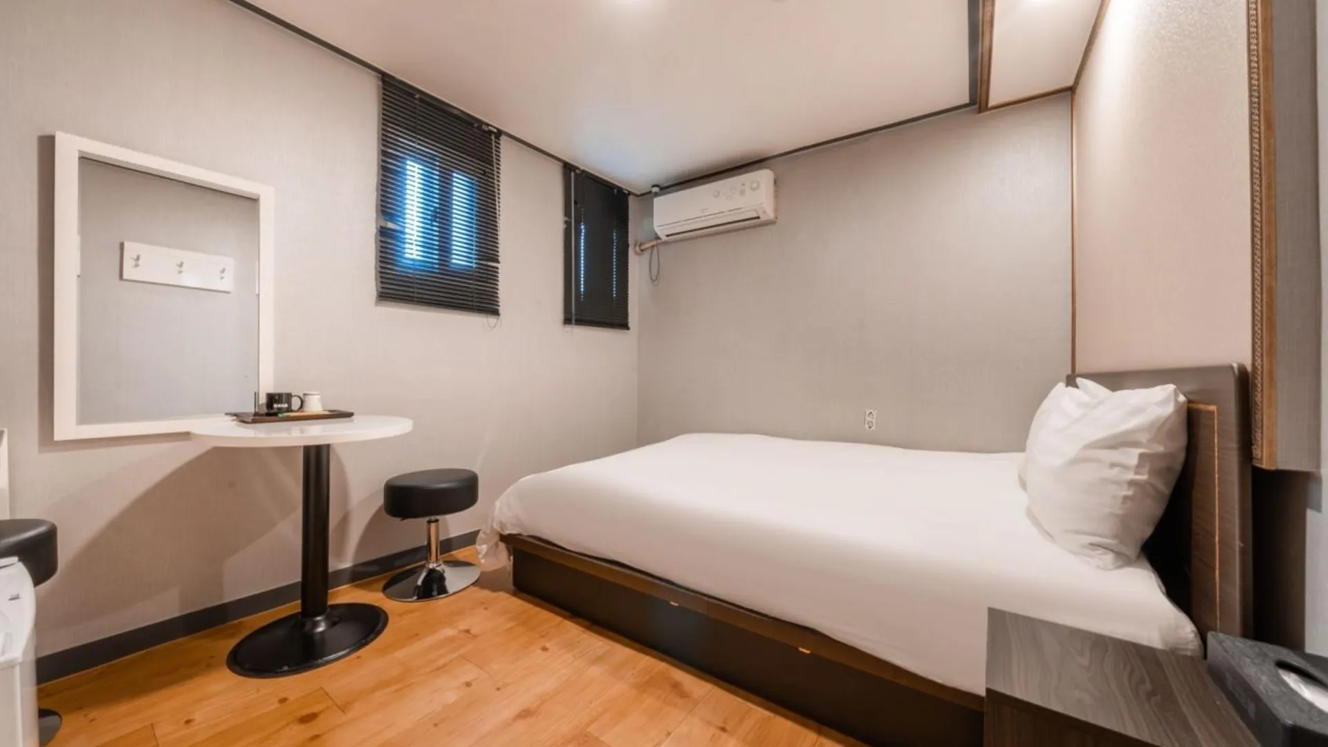 서울 강서 김포공항 뱅크 모텔 3성급 호텔 객실