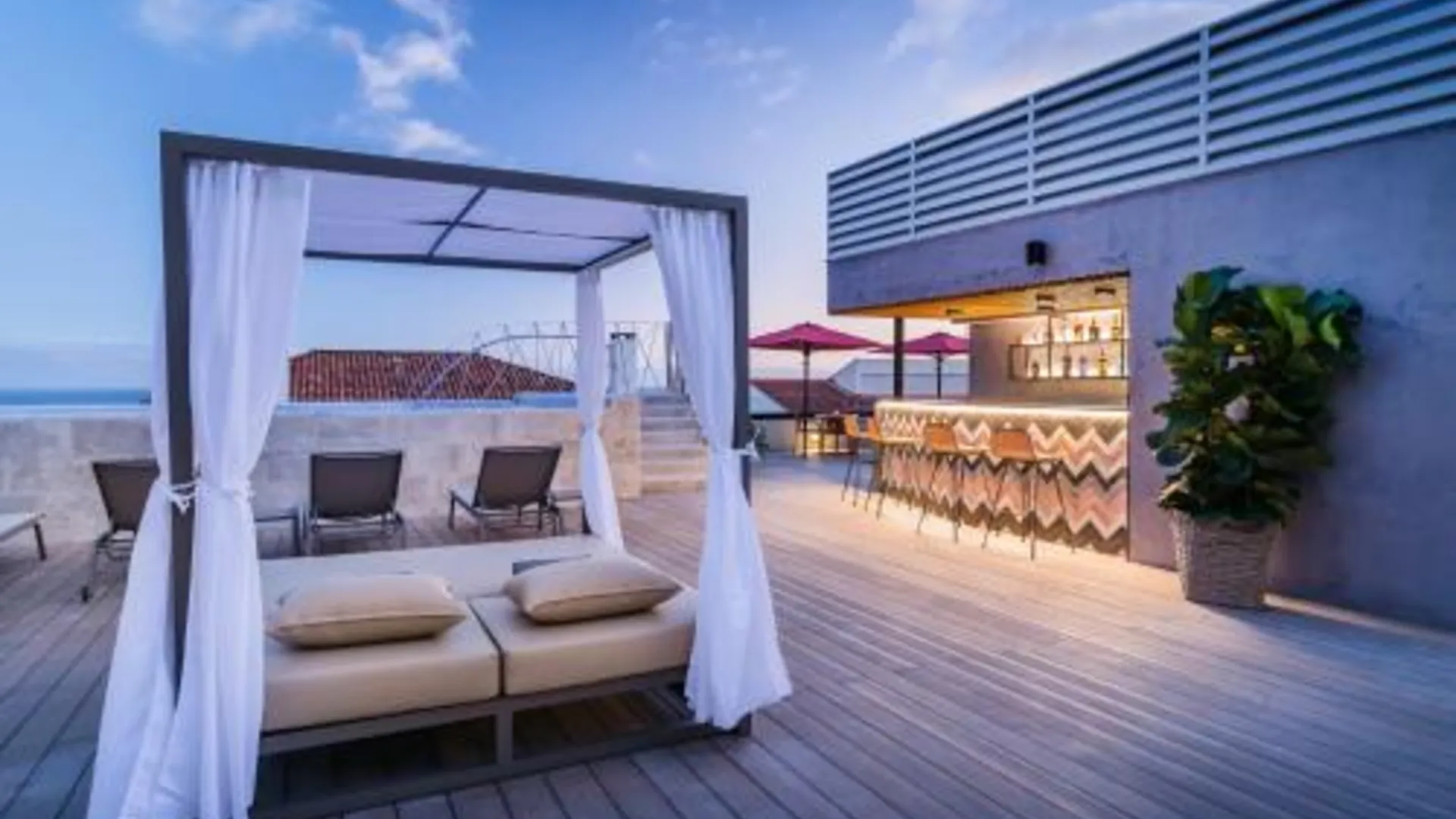 마데이라 섬 Barceló Funchal Oldtown 5성급 호텔 수영장