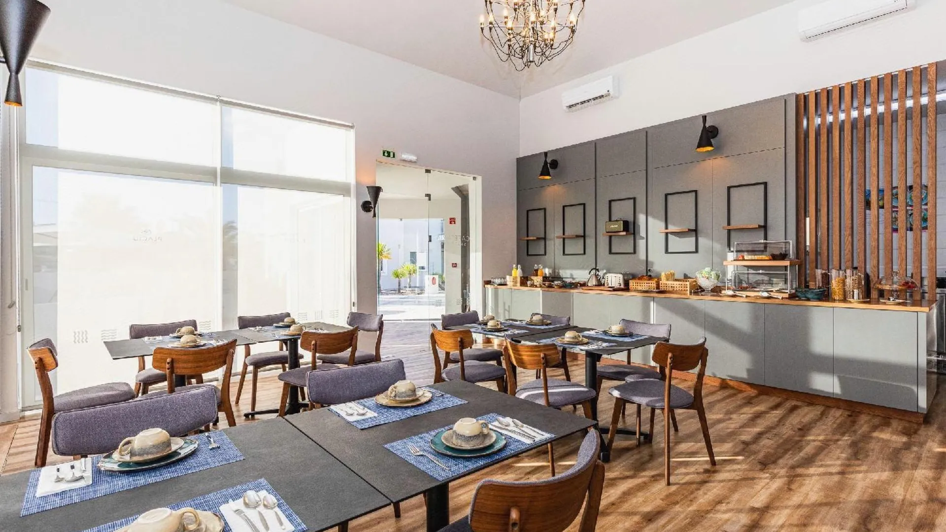 카보에이로 플래시드 빌리지 4성급 게스트하우스 외관