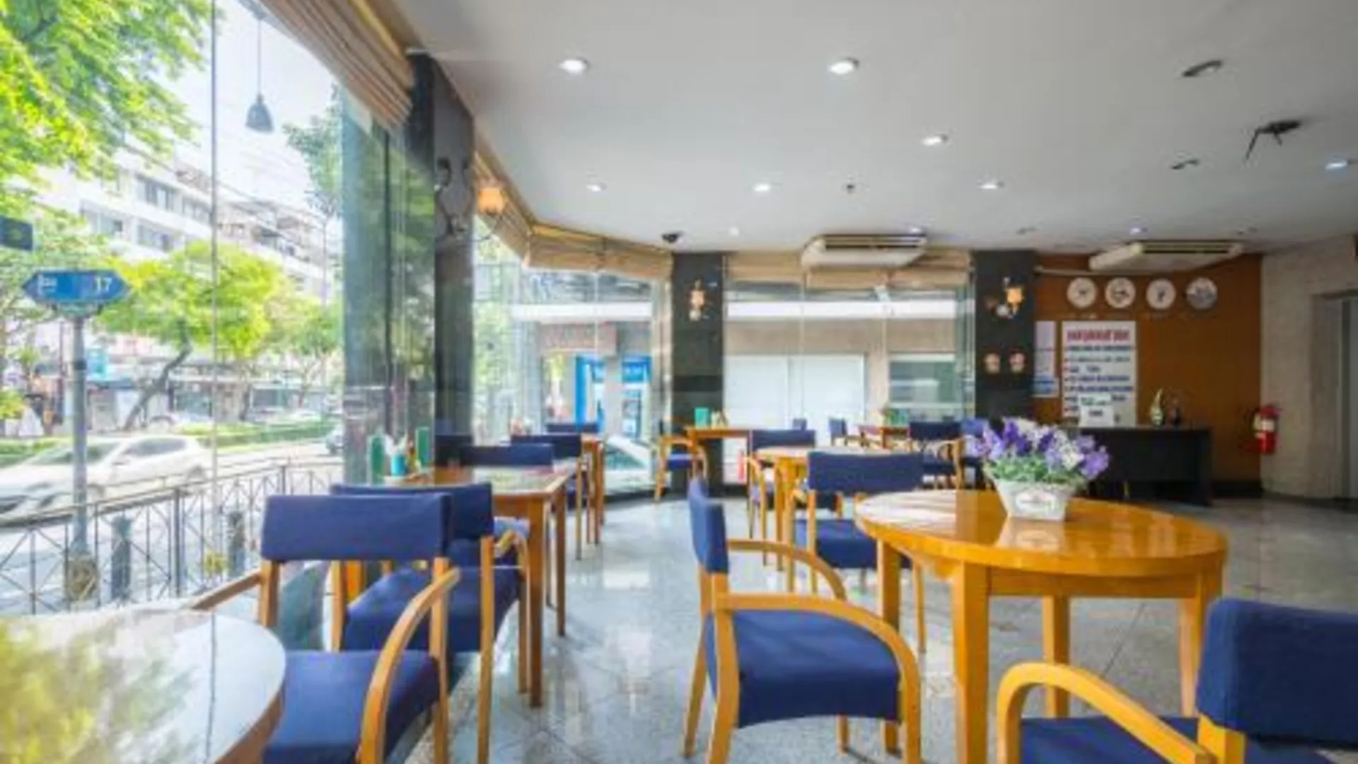 방콕 포 유 레지던스 2성급 호텔 스위트룸