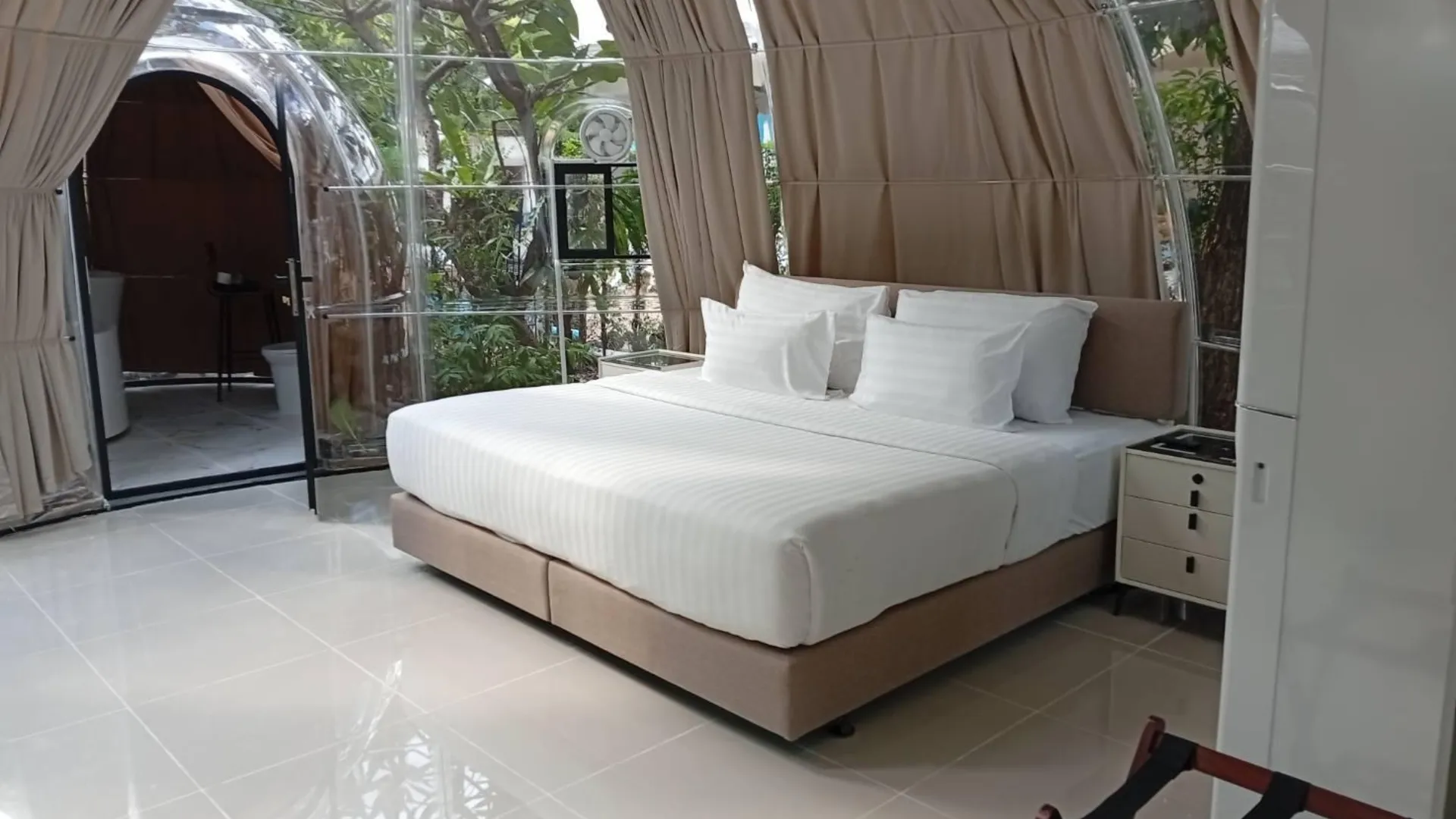 방콕 V20 부티크 자쿠지 호텔 4성급 호텔 스위트룸