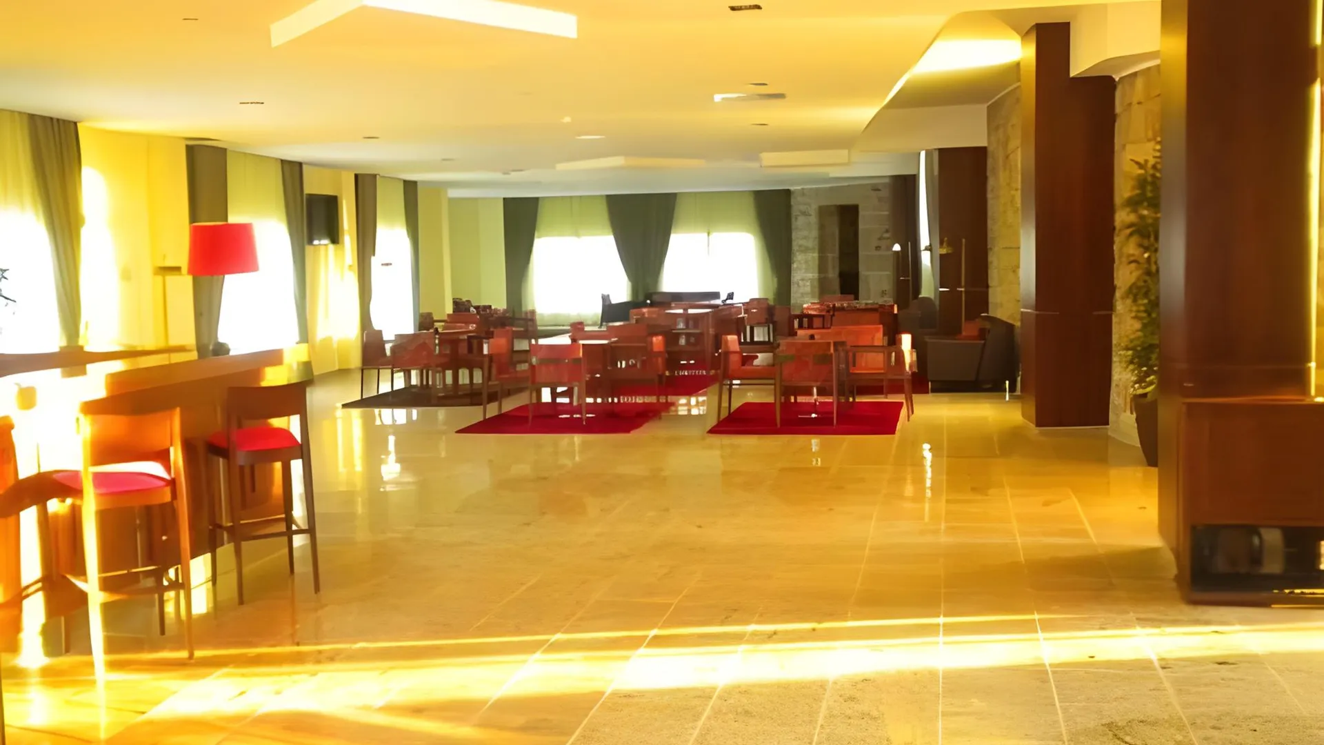 펜나마코르 Palace Hotel & Spa Termas de Sao Tiago 4성급 호텔 외관