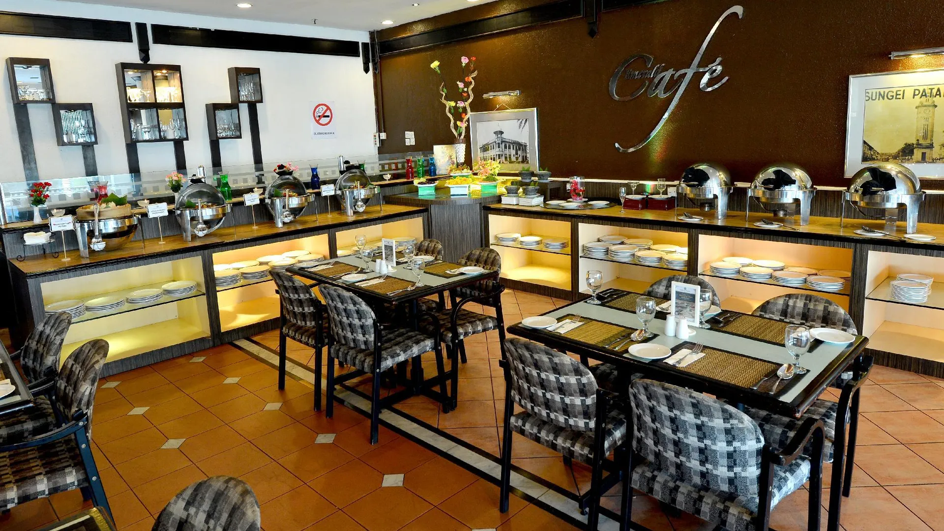 숭가이 페타니 에메랄드 푸테리 호텔 3성급 호텔 수영장