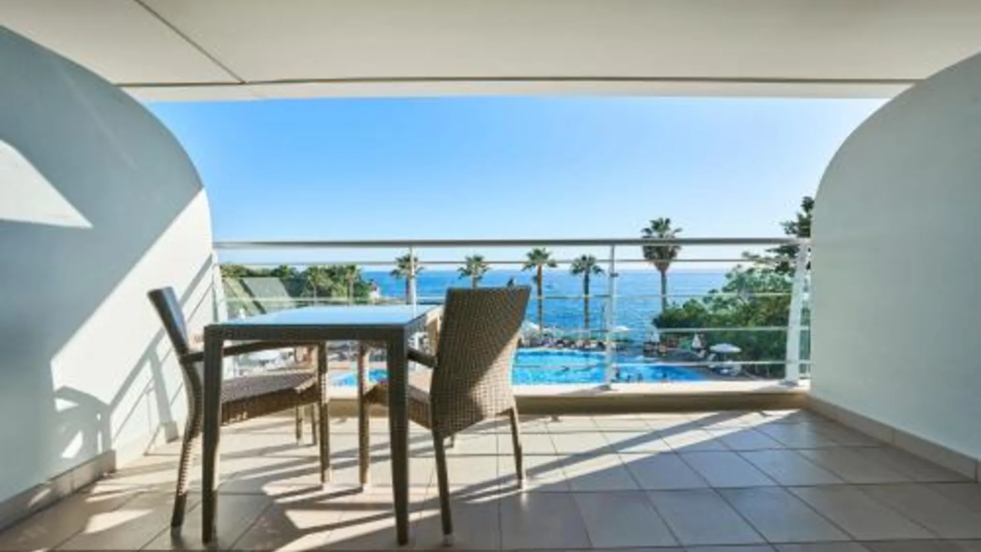 마데이라 섬 멜리아 마데이라 마르 호텔  5성급 호텔 외관