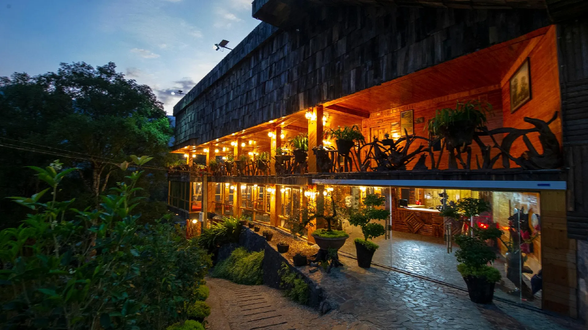 사파 MT 하우스 사파 - 마운틴 앤 테라스드 필즈 뷰 앤 트레킹 투어 3성급 호텔 로비