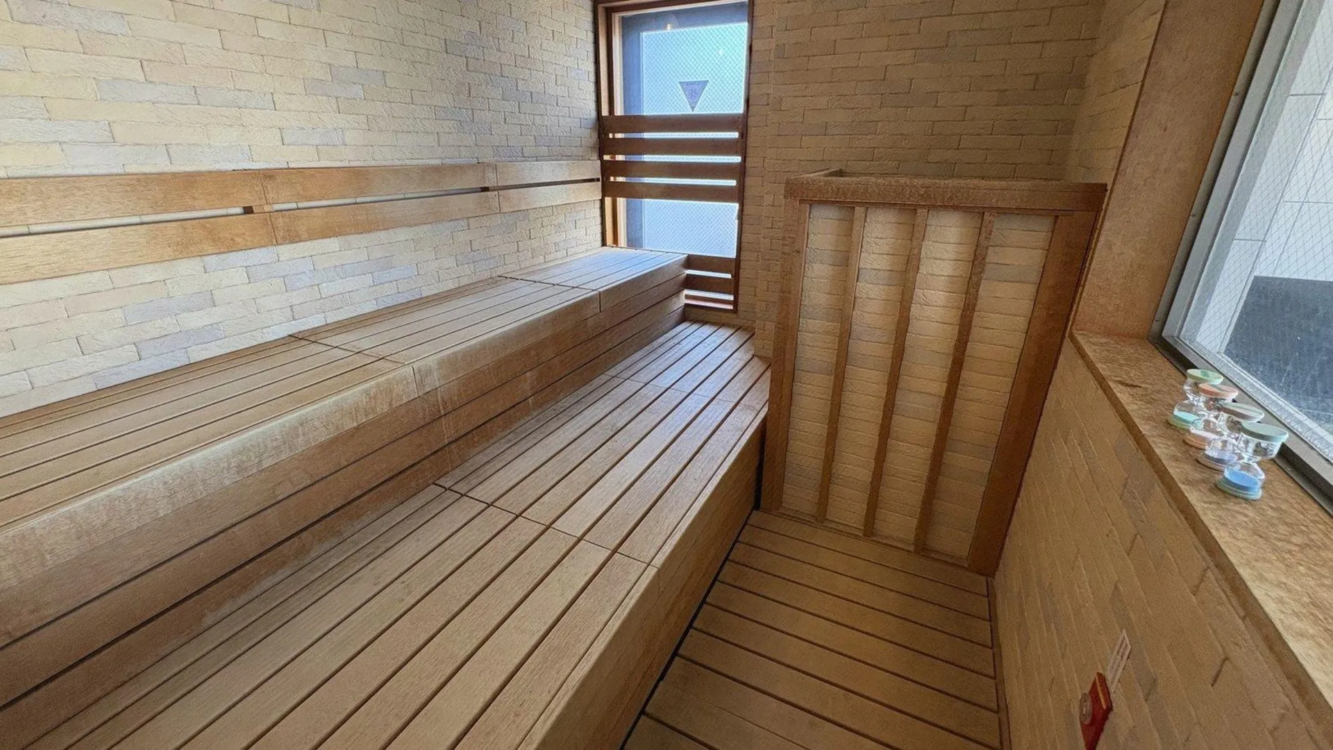 오사카 미도스지 호텔 내추럴 온천 2성급 호텔 전망