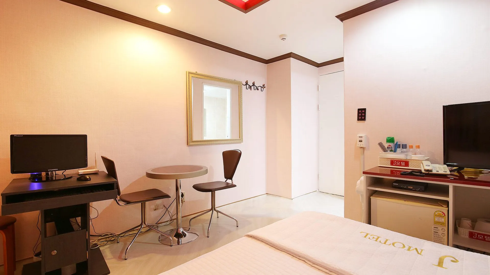 제천 제천 J 호텔 스위트룸