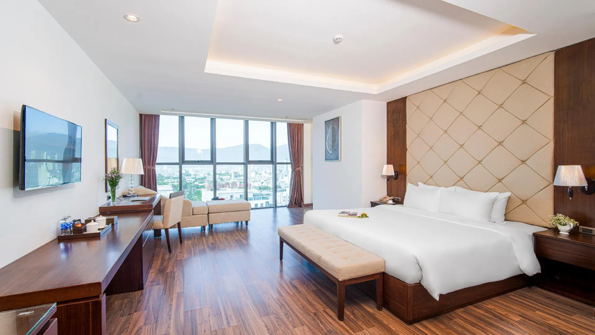 다낭 럭스테리 호텔 4성급 호텔 스위트룸