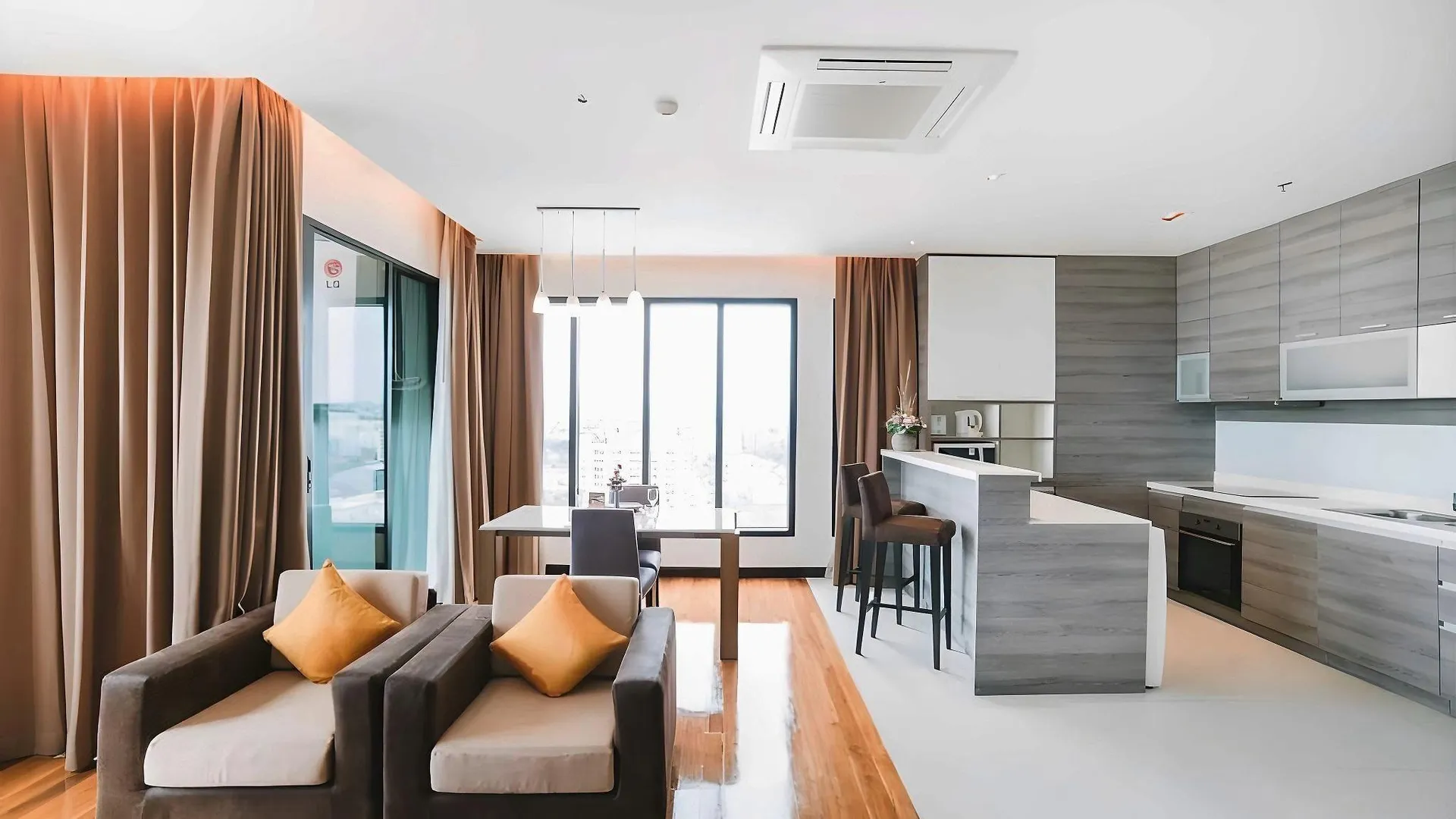 방콕 루멘 방콕 스리나카린 4성급 호텔 전망