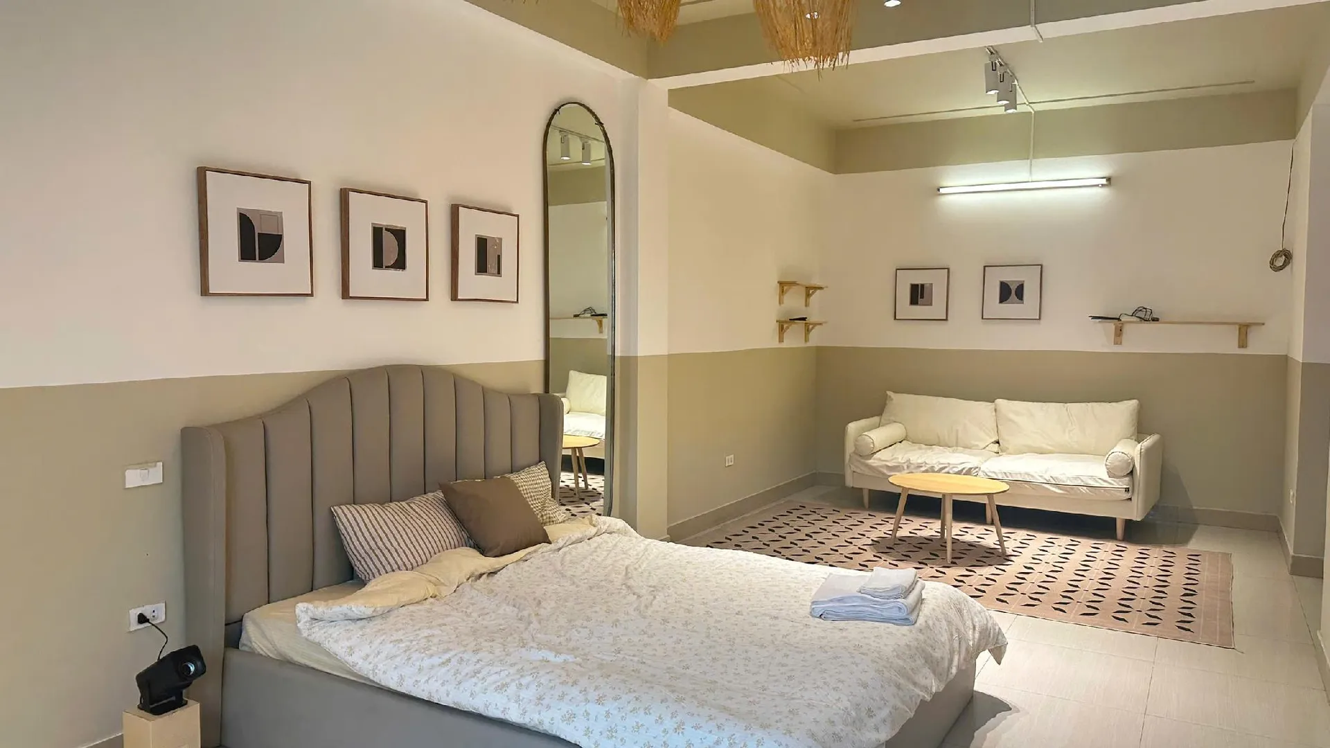 하노이 럭스 파라다이스 레지던스 21 응우옌반쪼이 4성급 호텔 객실