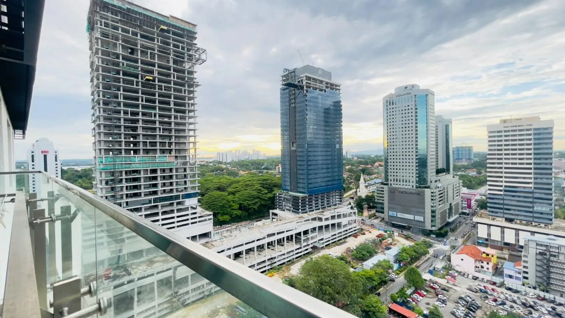 조호바루 / 조호르바루 Emperor Suite . Suasana @ 2BR 4Pax by RR JBcity 3성급 게스트하우스 레스토랑