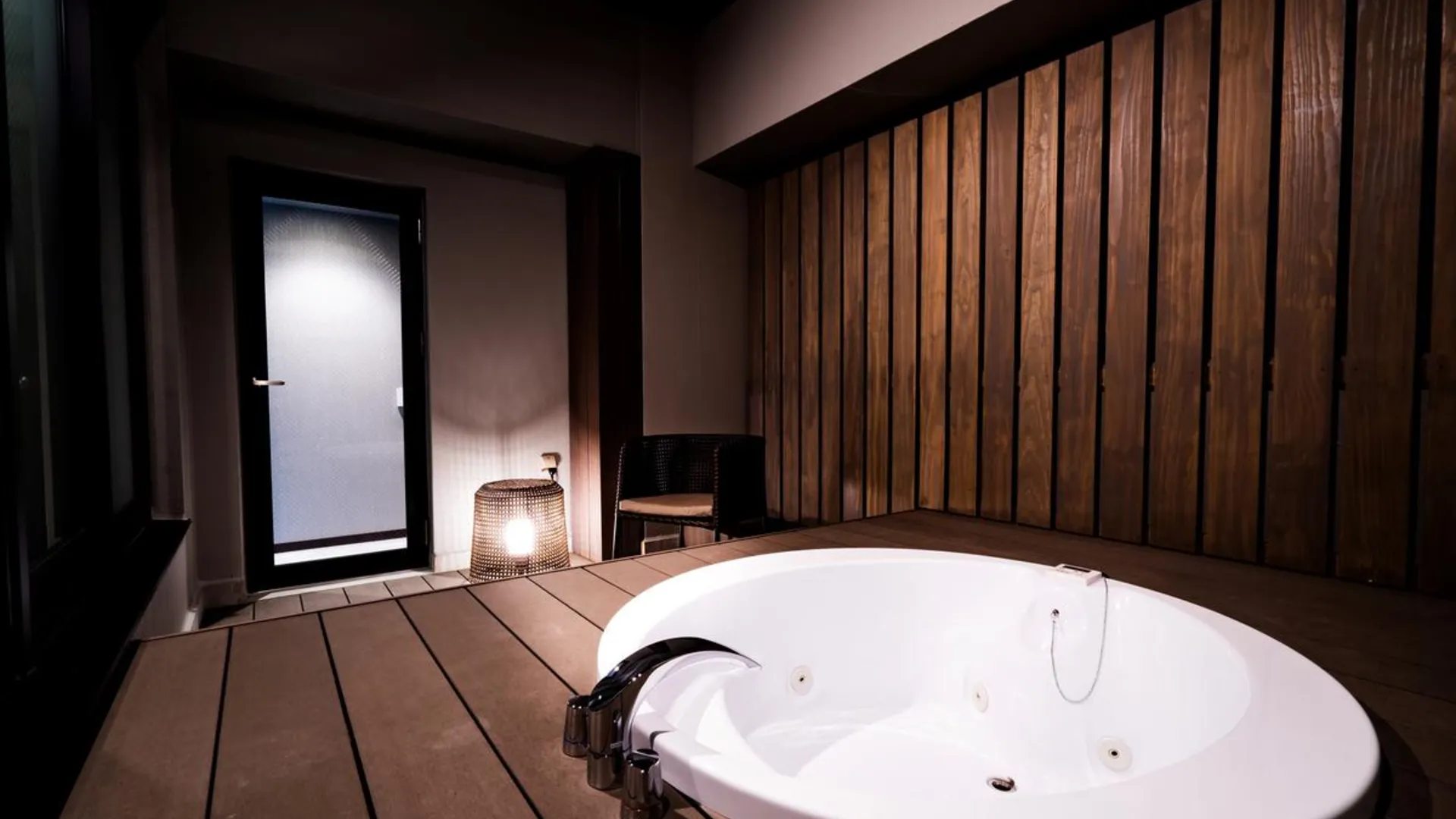 오사카 랜도르 호텔 남바 오사카 스위트 5성급 호텔 레스토랑