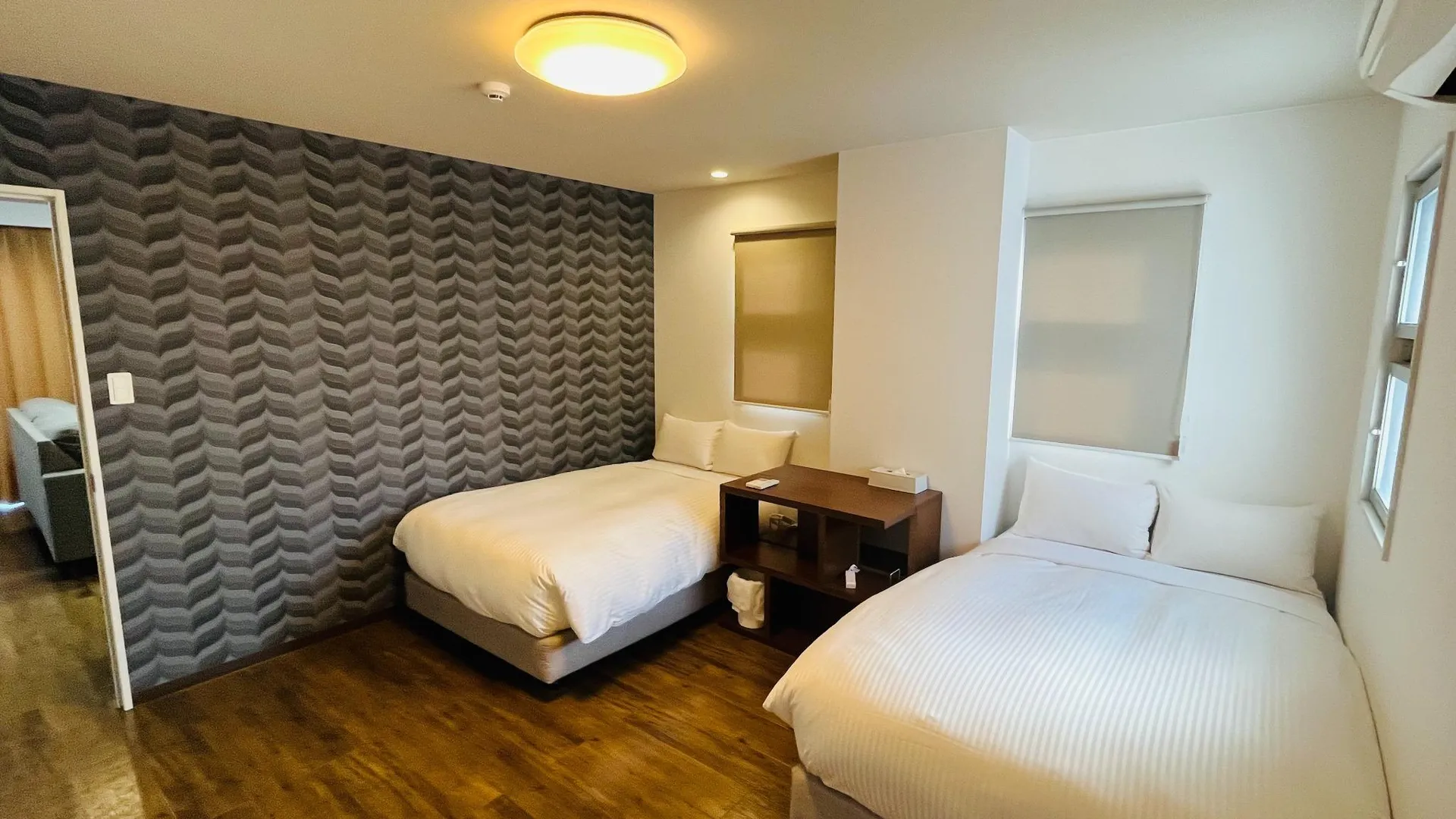 오키나와 본섬 미스터 긴조 인 라이콤 기타나카구스쿠 3성급 호텔 스위트룸