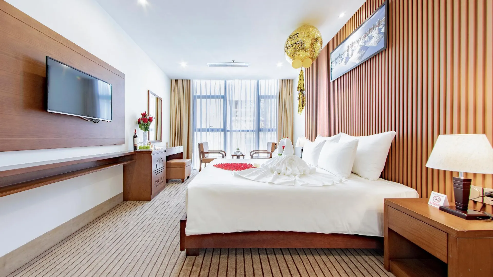 다낭 사나 다낭 비치 호텔 4성급 호텔 스위트룸