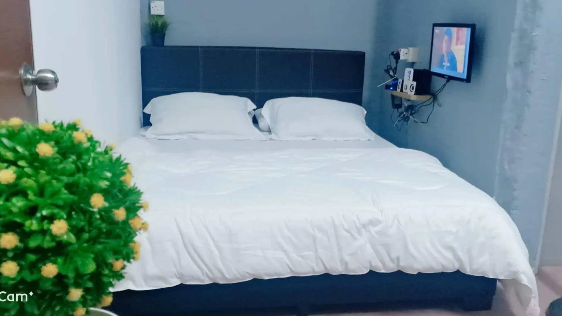 세리 만중 세리 만중의 프라이빗 하우스 (240m², 침실 1개, 프라이빗 욕실 1개) 2성급 싱글룸 레스토랑