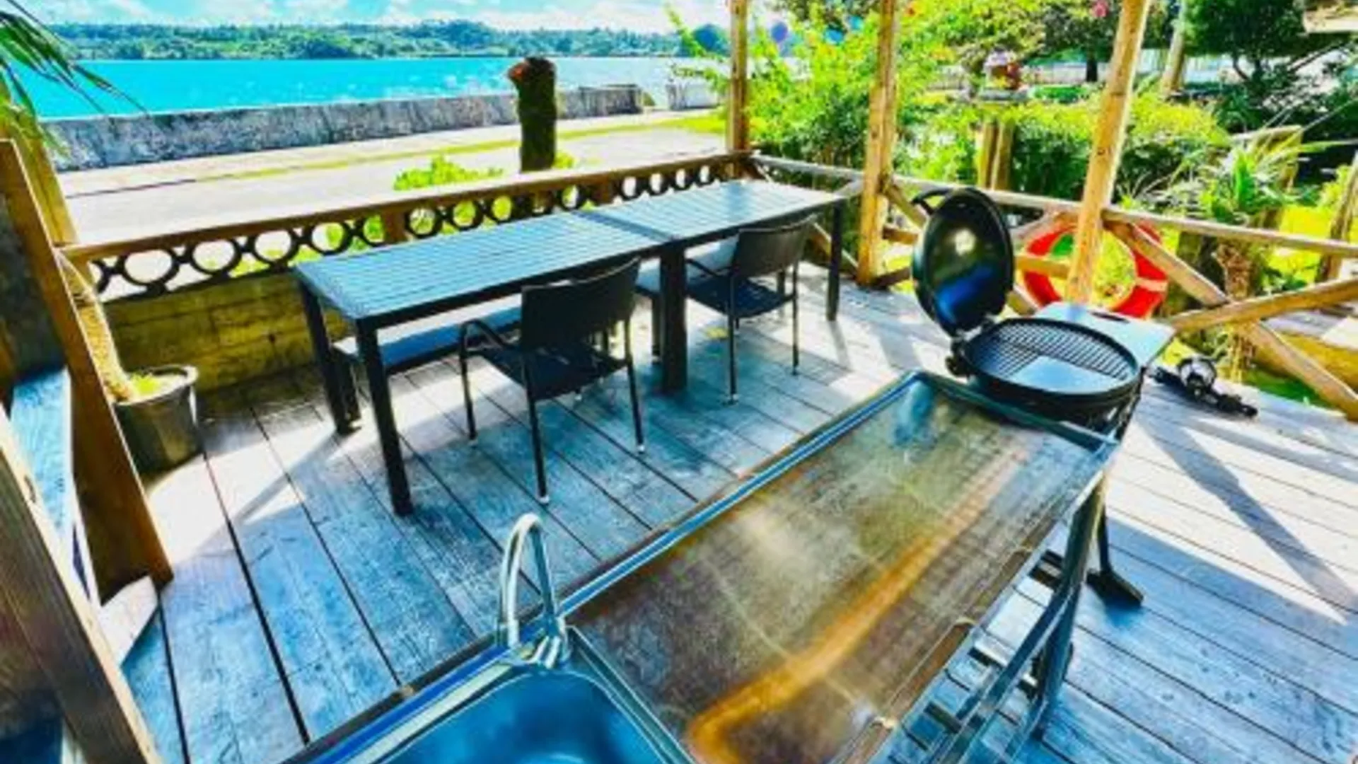 오키나와 본섬 okinawa海宿は海まで徒歩15歩の1棟貸でBBQ可能 4성급 싱글룸 로비