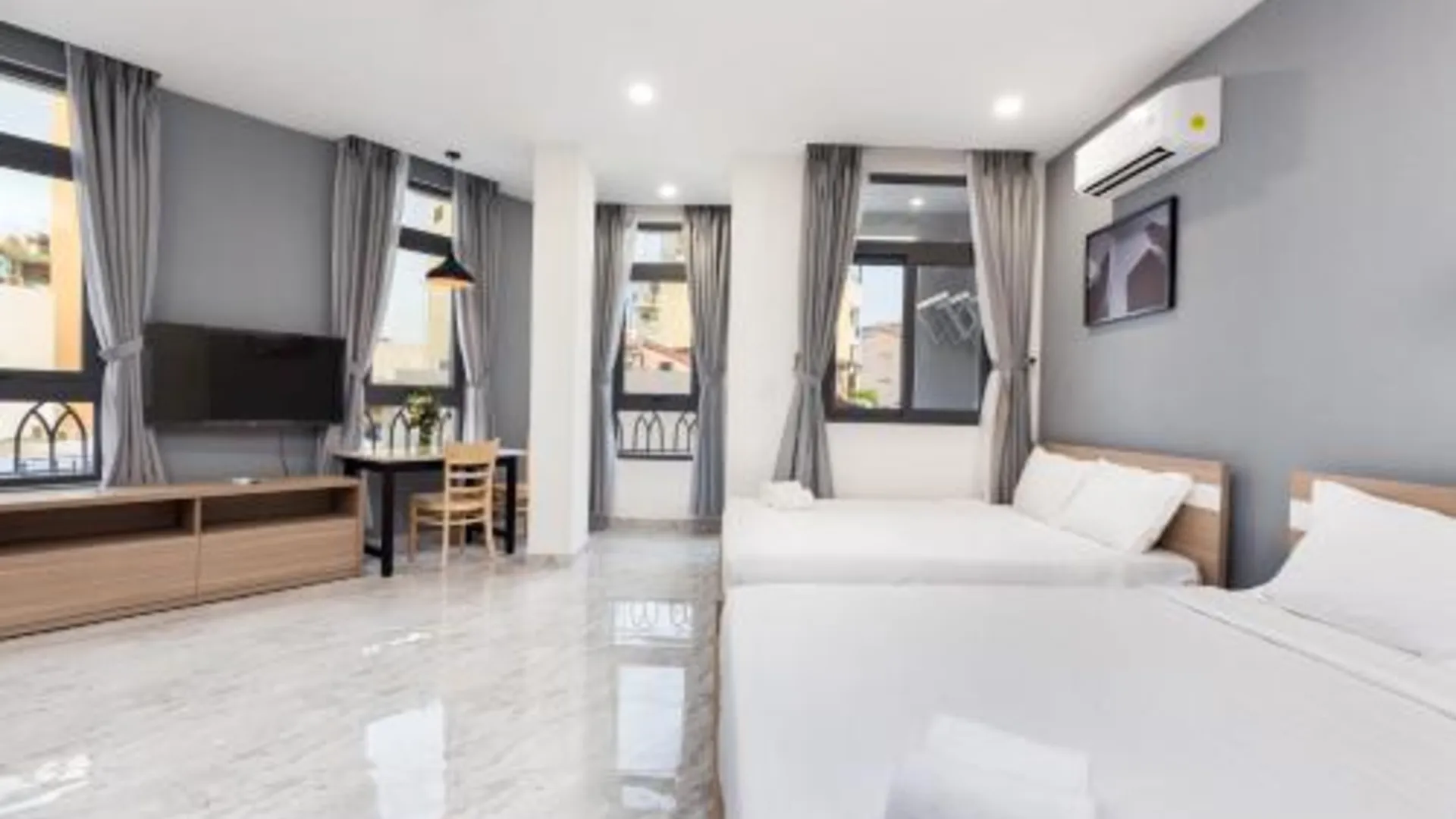 호치민 유어스 스튜디오 타워 3성급 호텔 전망