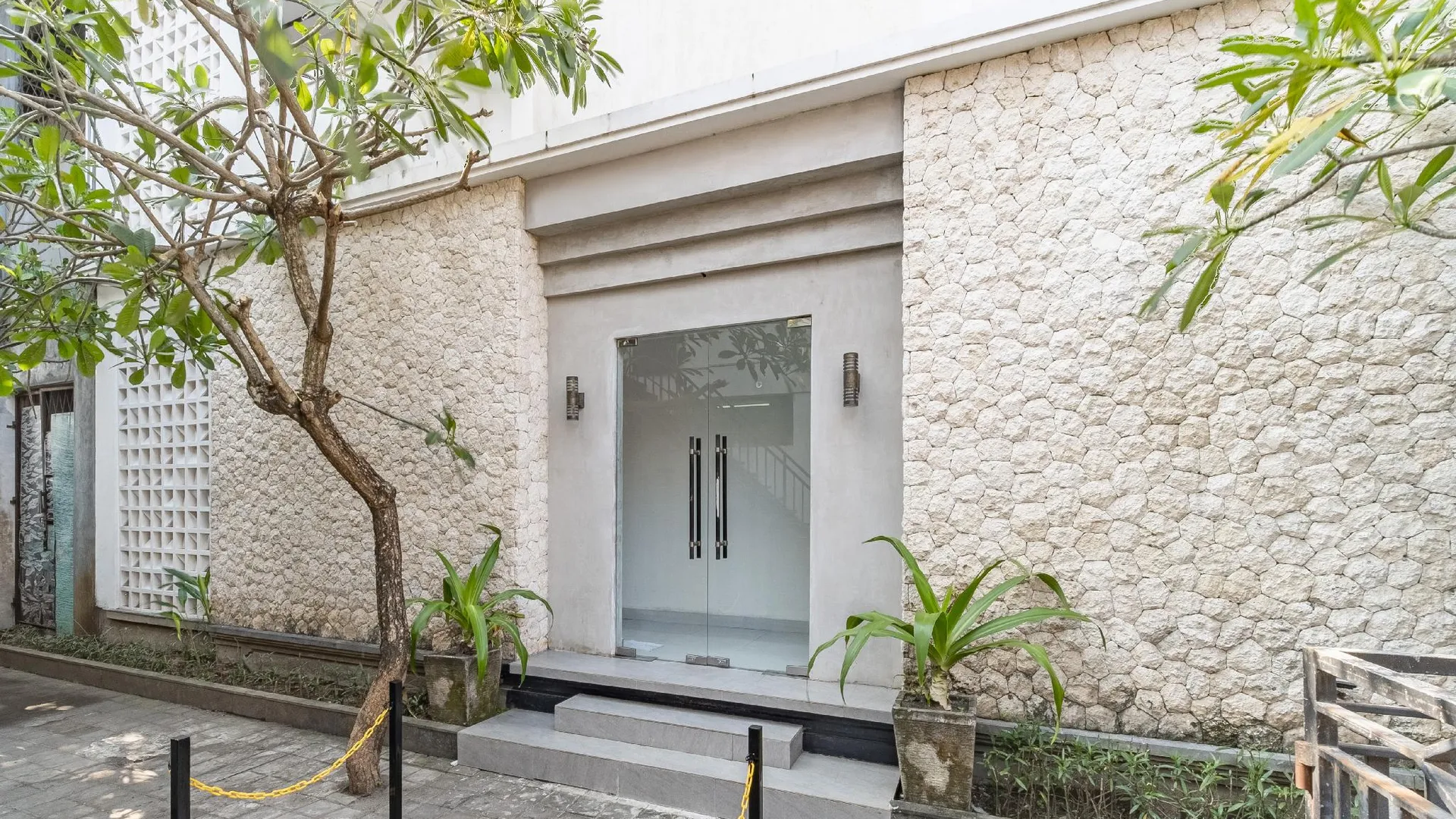 발리 스리크리나 스미냑 2성급 호텔 레스토랑