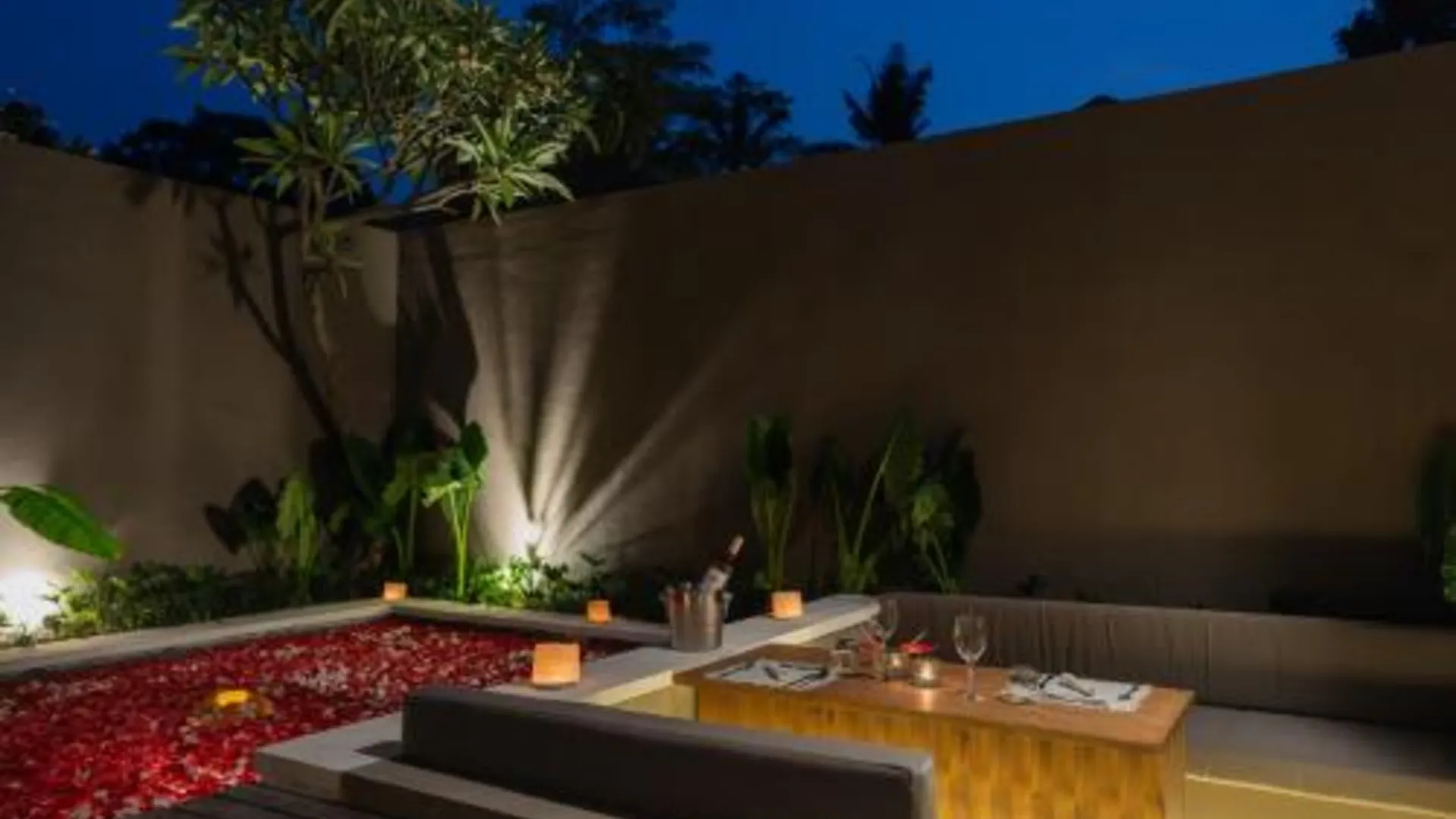 발리 우붓 마스 글램핑 럭셔리 텐트 5성급 호텔 부대시설