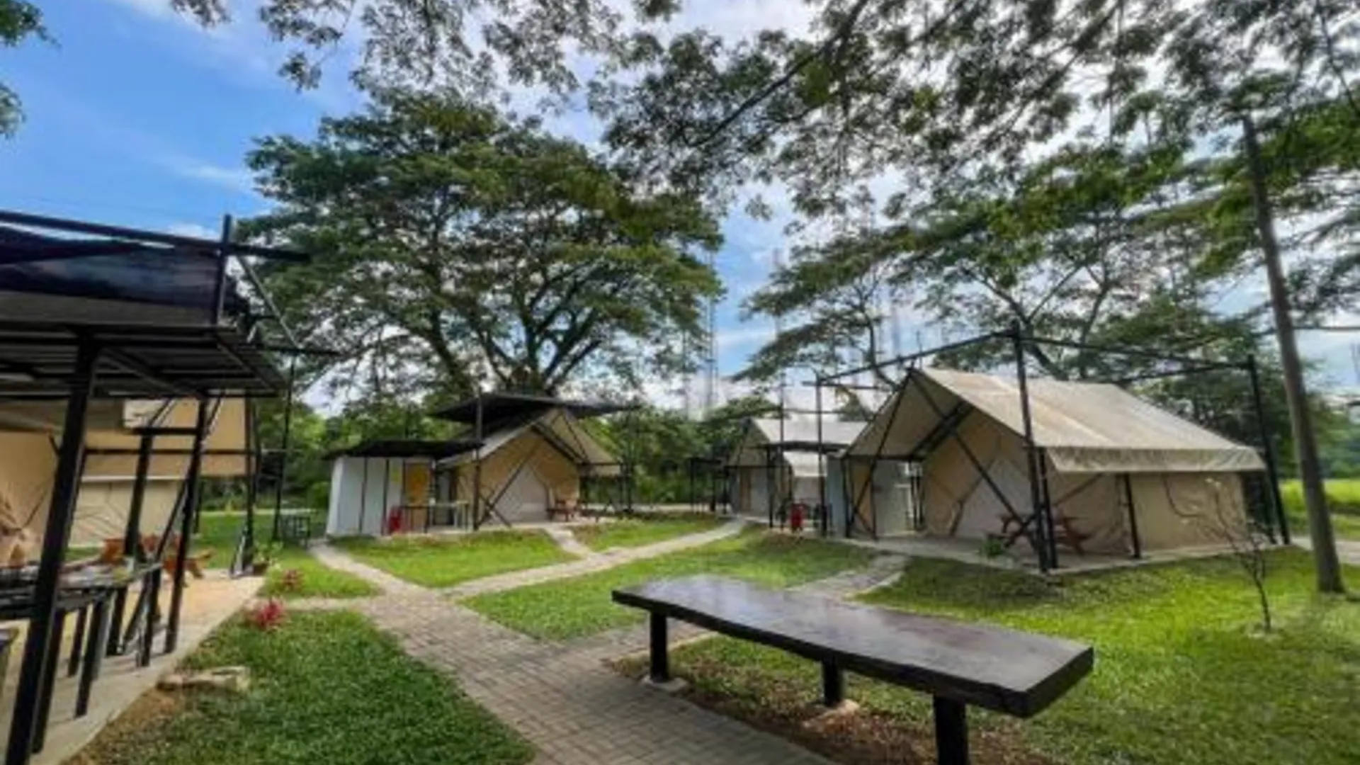 이포 Glamping at Xscape Tambun 3성급 게스트하우스 외관