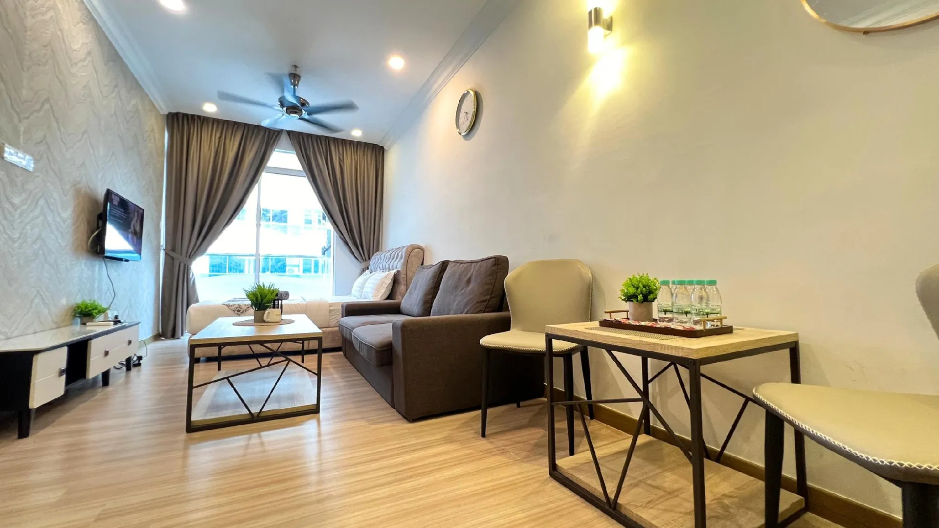 말라카 존커의 아파트먼트 (100m², 침실 3개, 프라이빗 욕실 2개) 3성급 게스트하우스 수영장