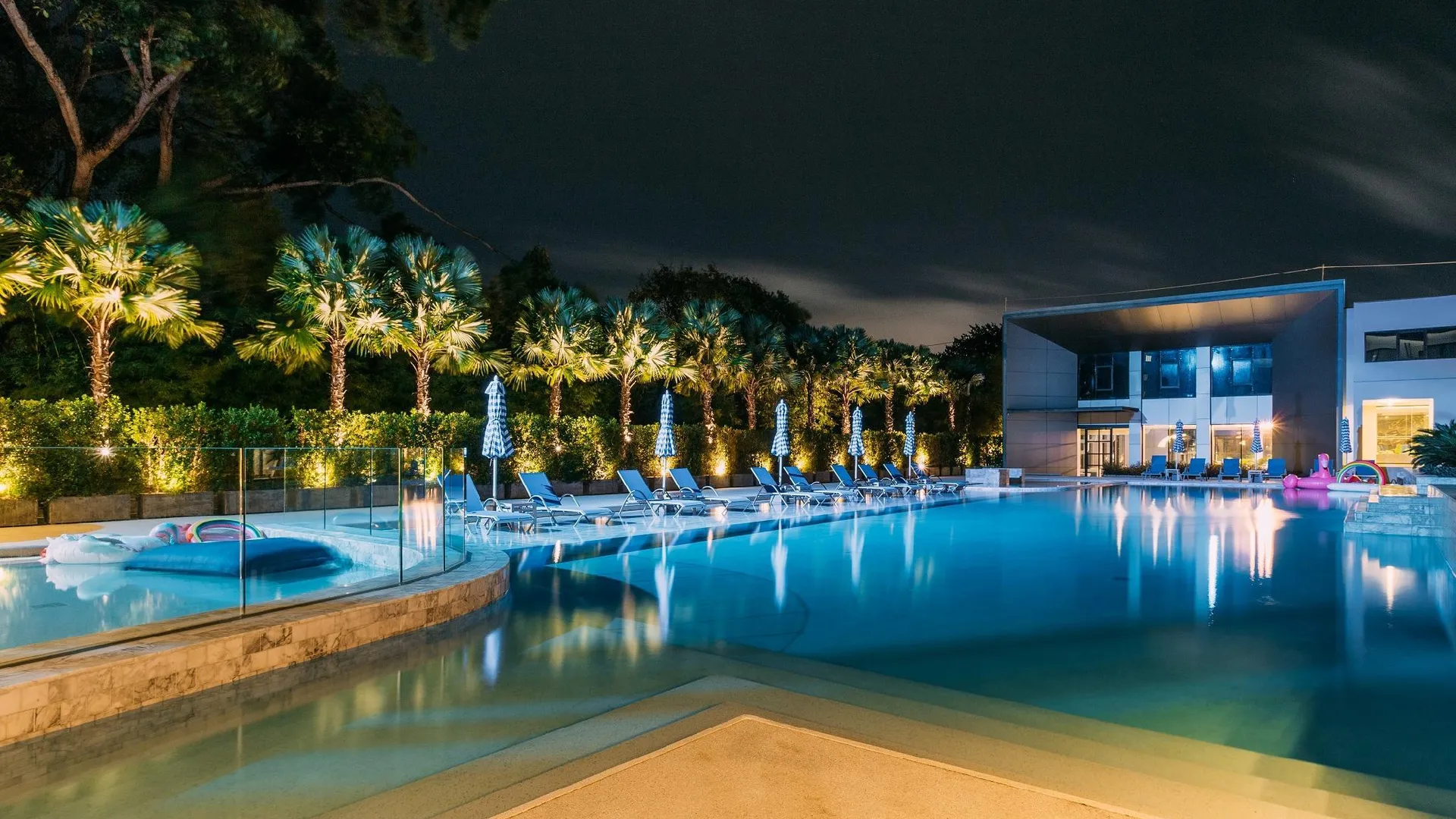 푸켓 시베드 그랜드 호텔 푸켓 5성급 호텔 외관