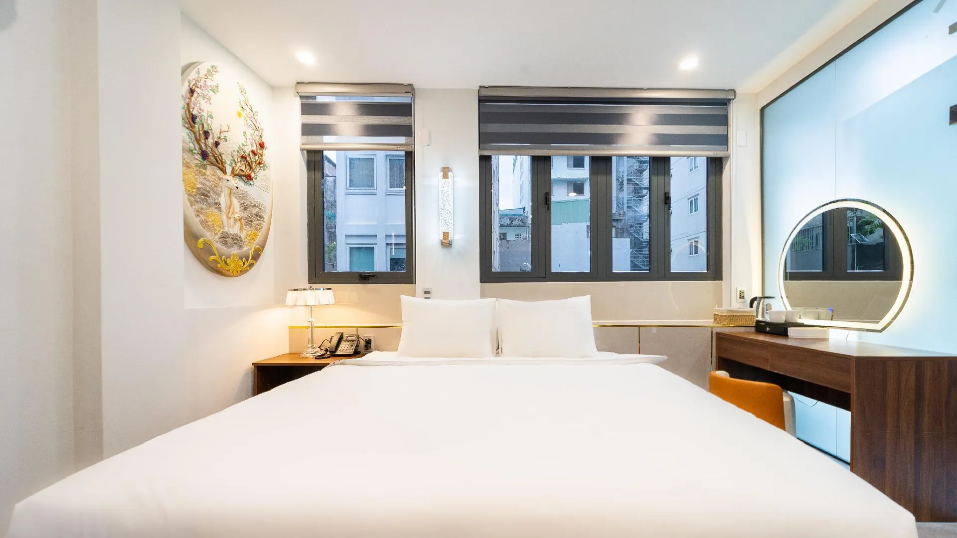 호치민 골든 루나 호텔 - 부이비엔 워킹 스트리트 2성급 호텔 스위트룸