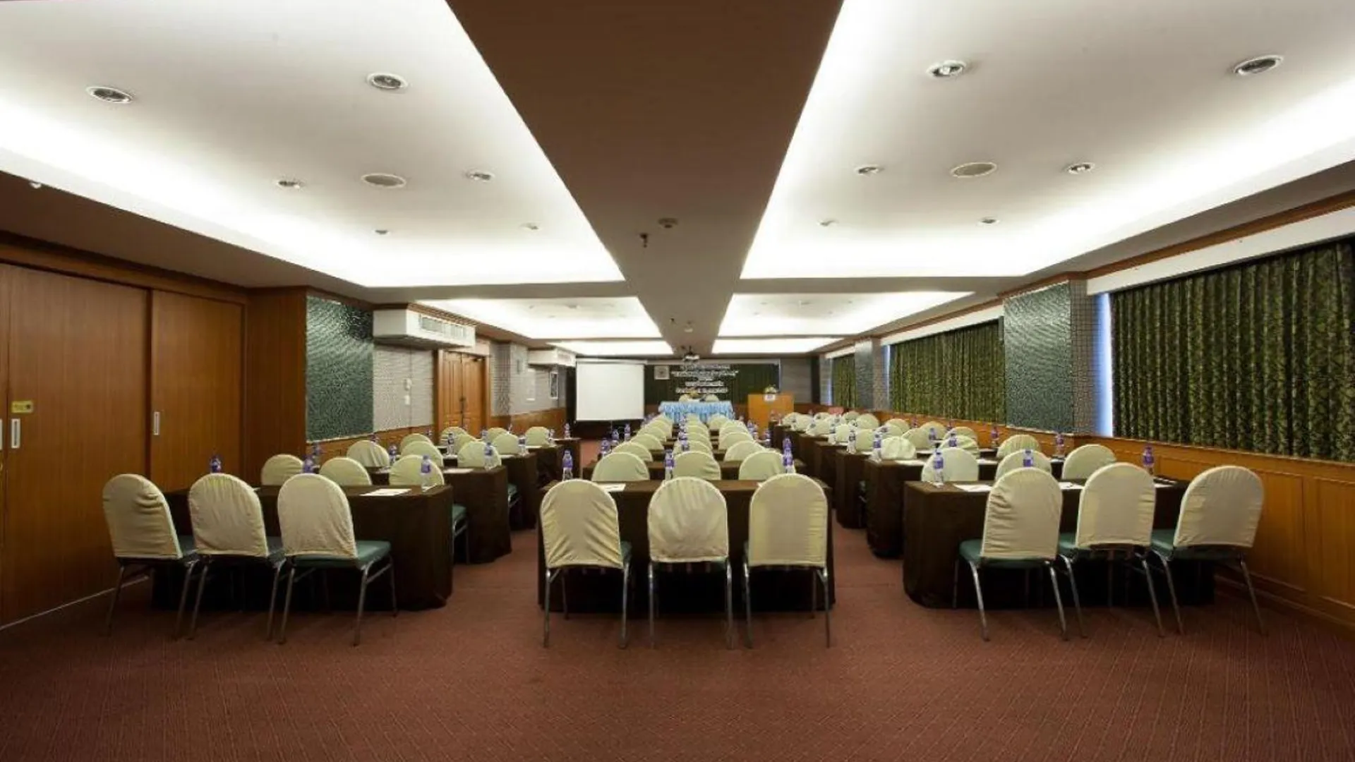 방콕 베이 시나카린 호텔 3성급 호텔 객실