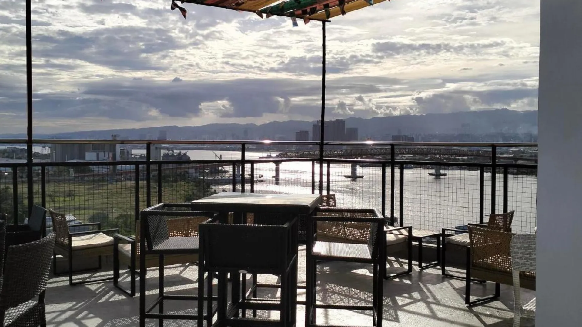 세부 셈프레 프리미어 인 막탄 에어포트 호텔 3성급 호텔 객실