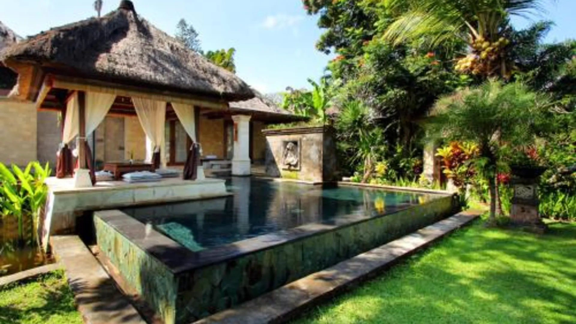 발리 아르마 뮤지엄 리조트 앤 빌라 4성급 호텔 외관