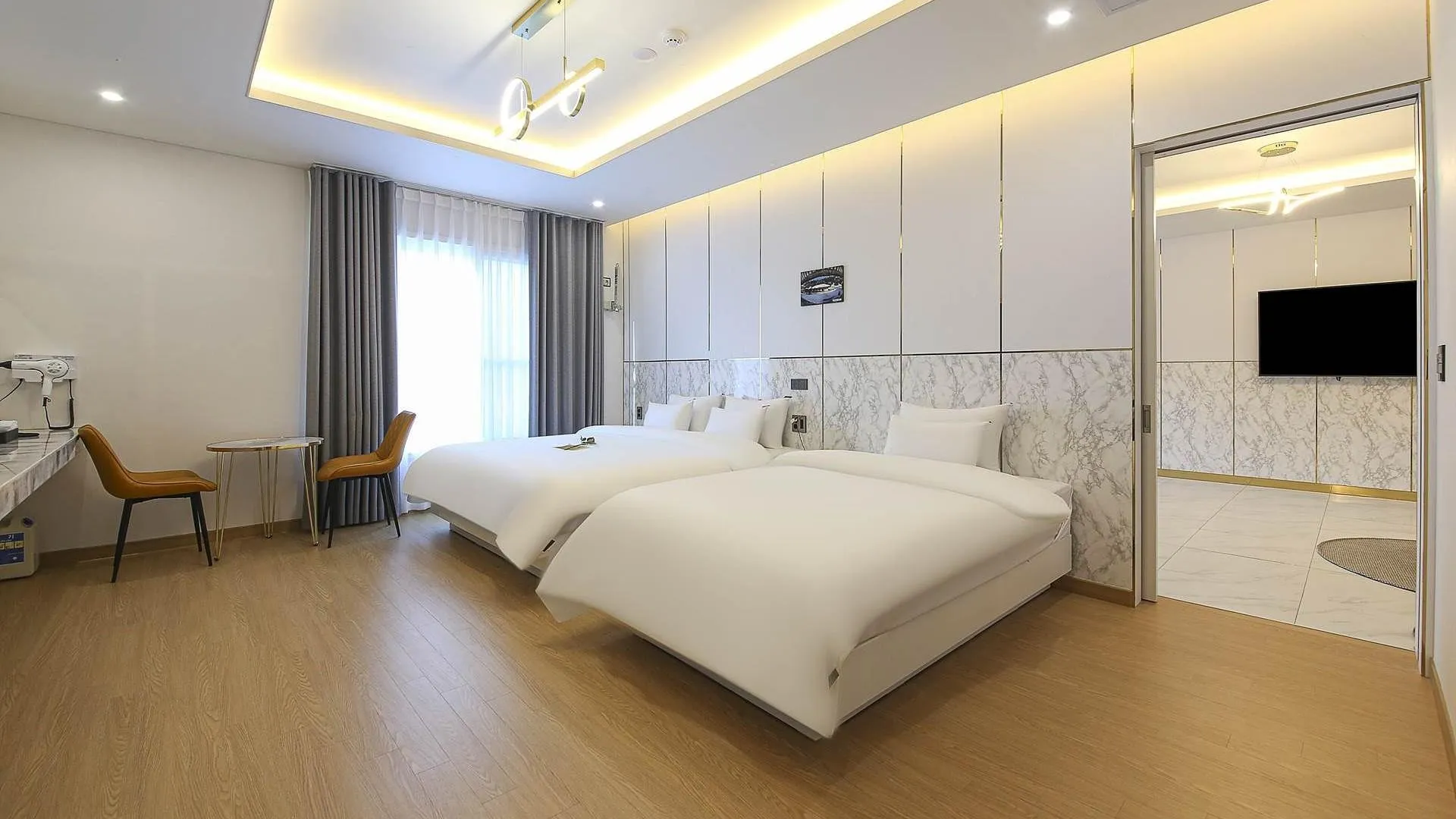 강진군 강진 더원 비지니스 호텔 호텔 스위트룸