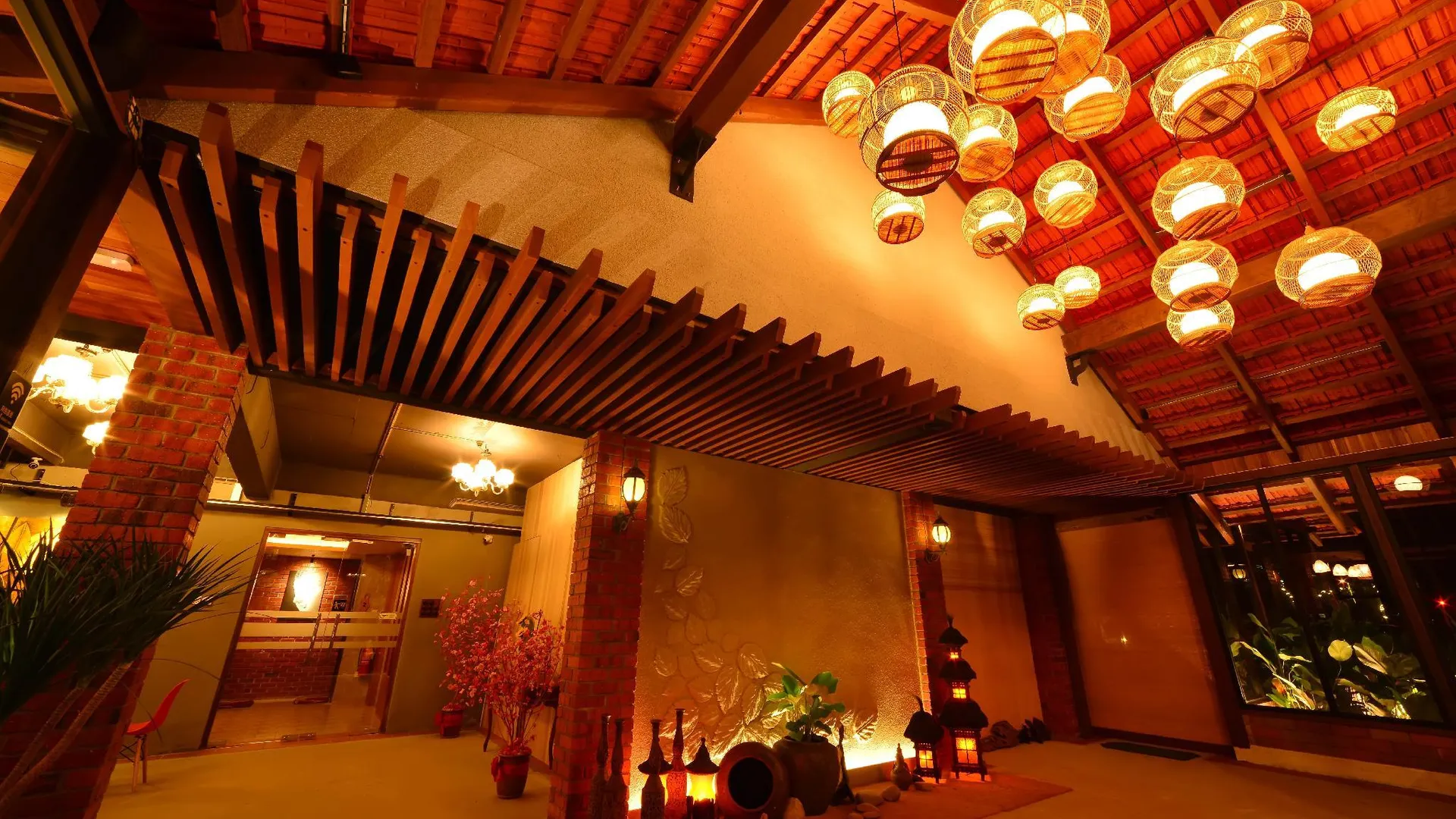 틀룩인탄 테룩 인탄의 방갈로 (4245m², 침실 8개, 프라이빗 욕실 8개) 4성급 호텔 외관