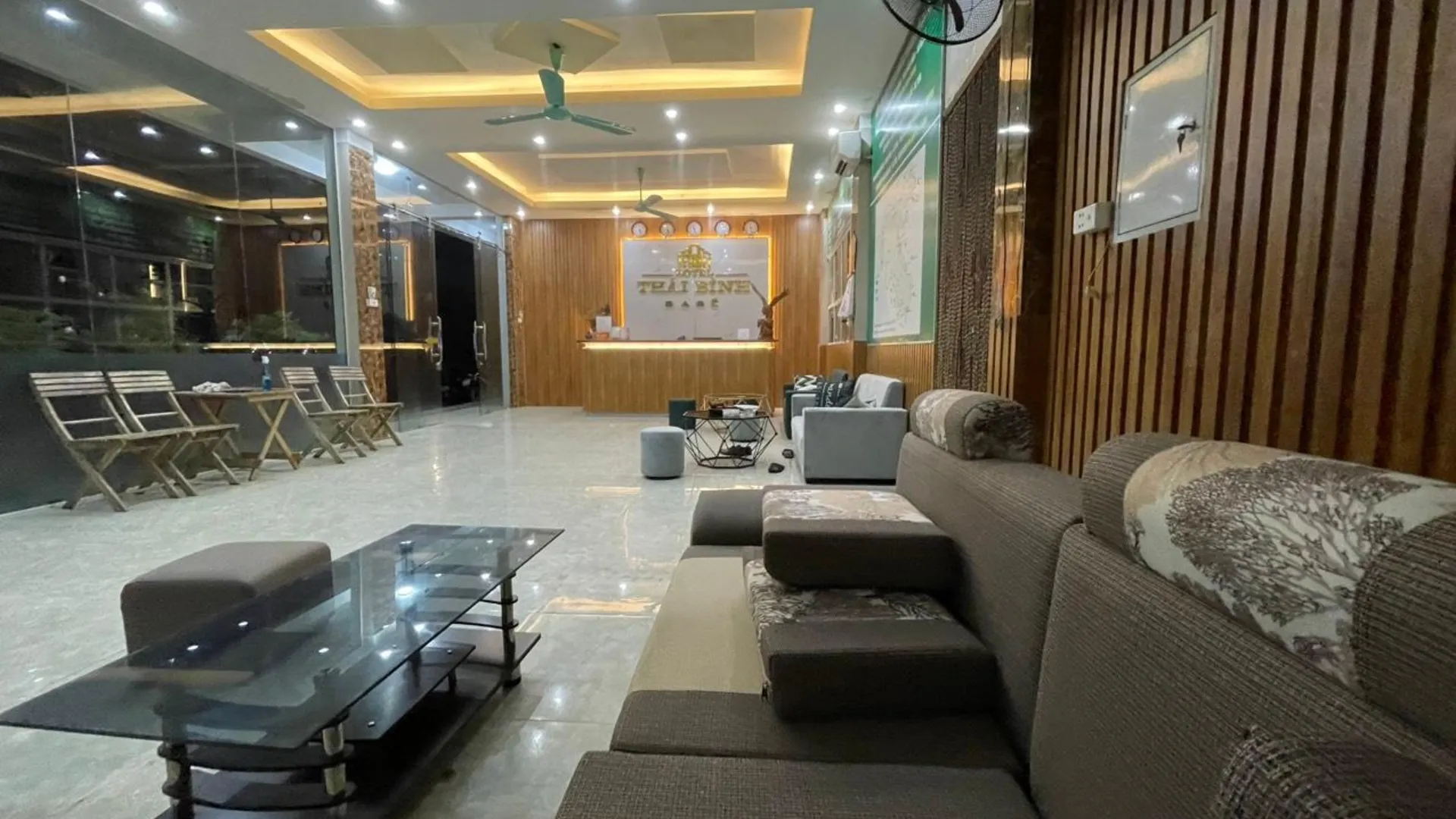 바 베 타이 빈 바 베 호텔 2성급 호텔 로비