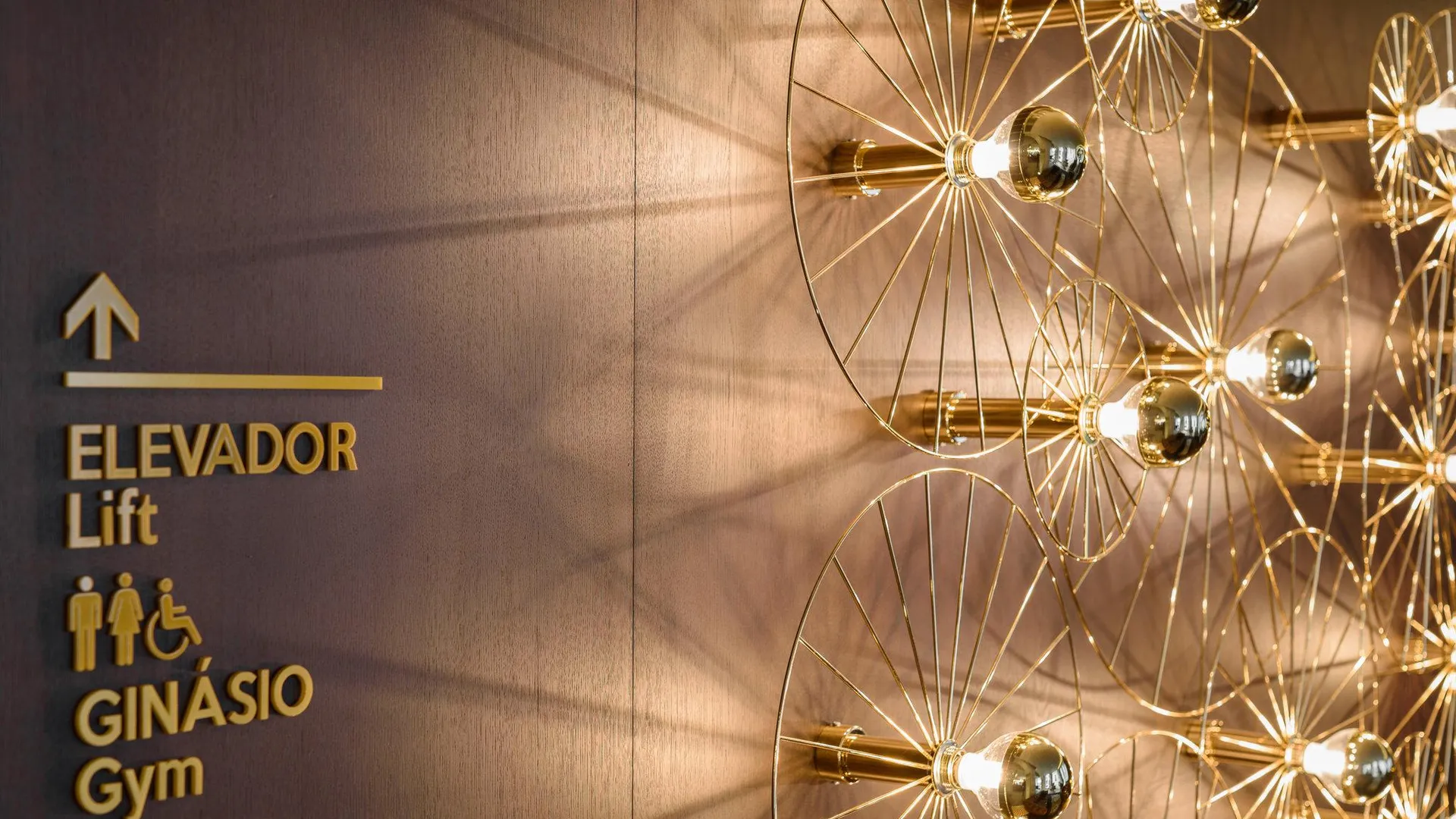 포르투 엑세 알마다 포르투 4성급 호텔 객실