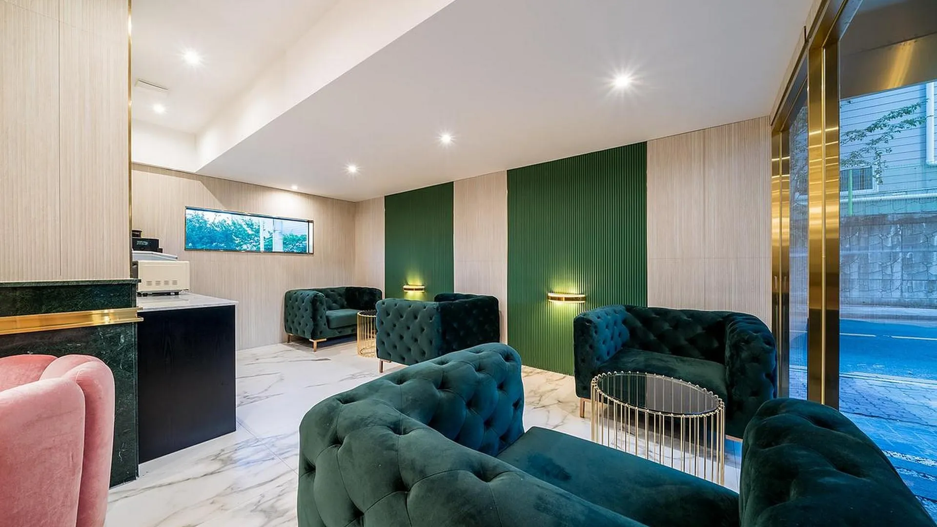 부산 에이치에비뉴 부산정관점 3성급 호텔 로비