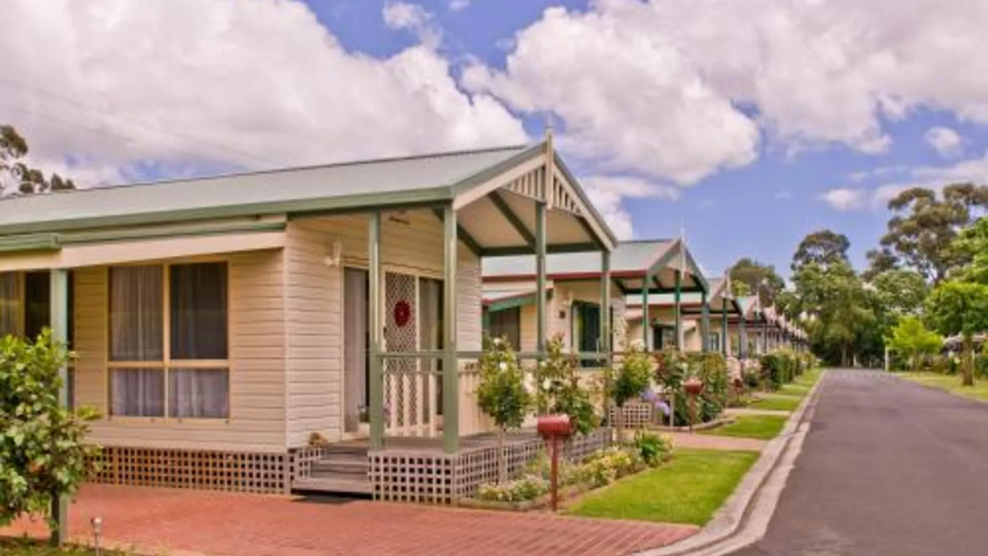 깁스랜드 지역 와라굴 가든 홀리데이 파크 4성급 게스트하우스 스위트룸