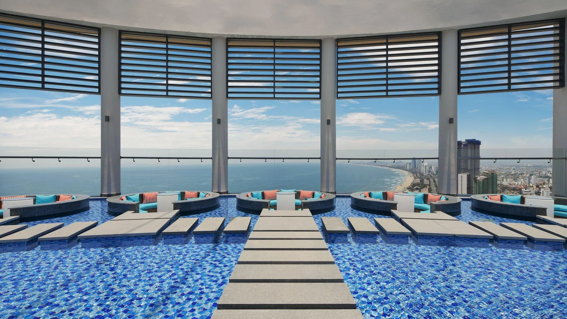 다낭 포 포인츠 바이 쉐라톤 다낭 5성급 호텔 객실