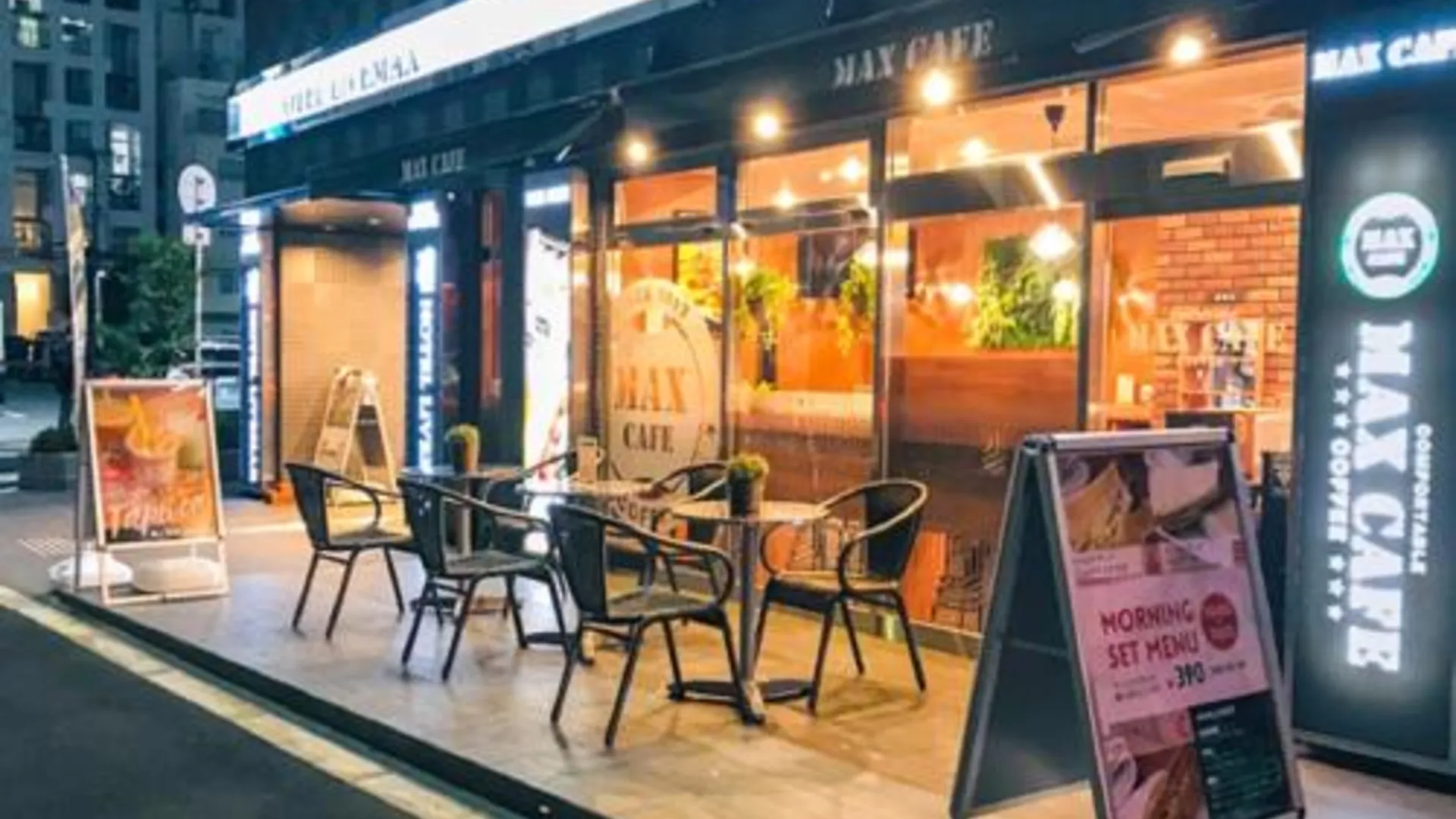 오사카 Hotel Livemax Umeda WEST 2성급 호텔 수영장