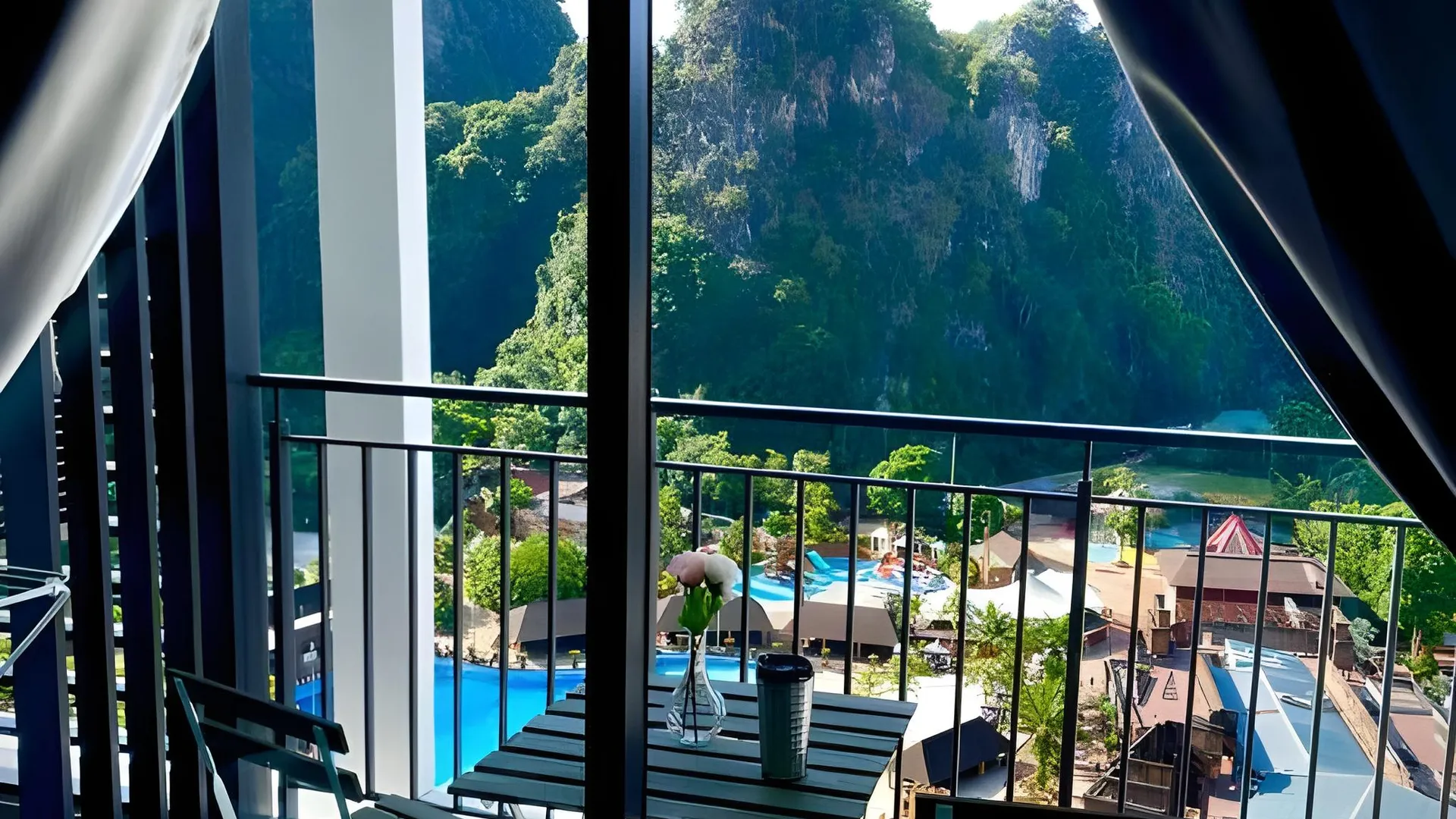 이포 이포 선웨이 온센 테마파크 스위트 6-11명 2주차 5성급 게스트하우스 수영장