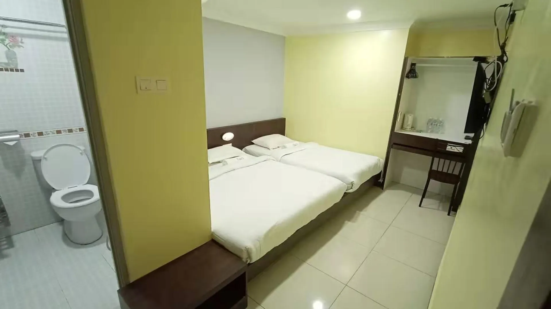 세리 만중 세리 만중의 아파트먼트 (500m², 침실 1개, 프라이빗 욕실 1개) 2성급 싱글룸 스위트룸