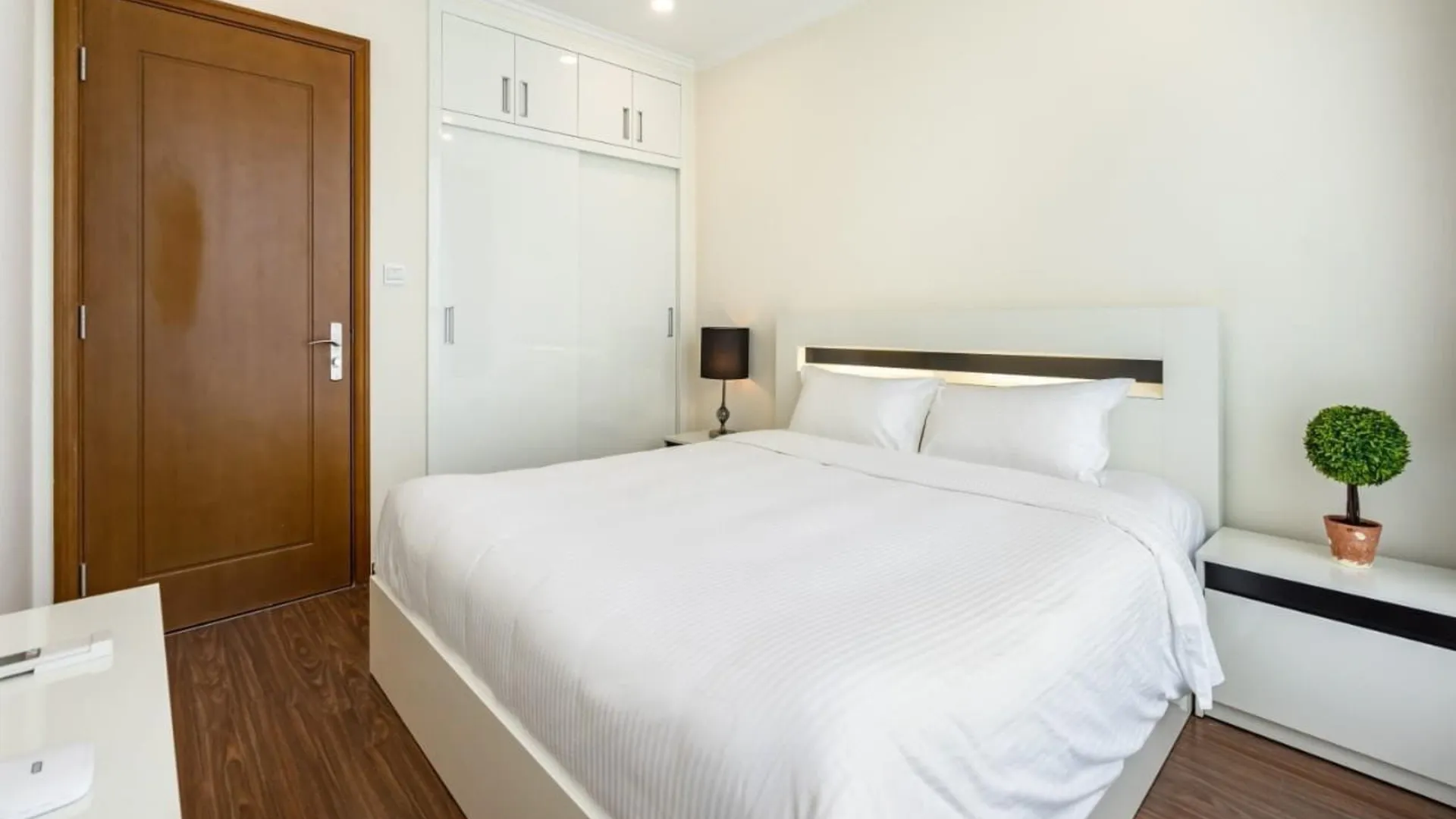 호치민 빈탄의 아파트먼트 (87m², 침실 2개, 프라이빗 욕실 2개) 5성급 싱글룸 레스토랑